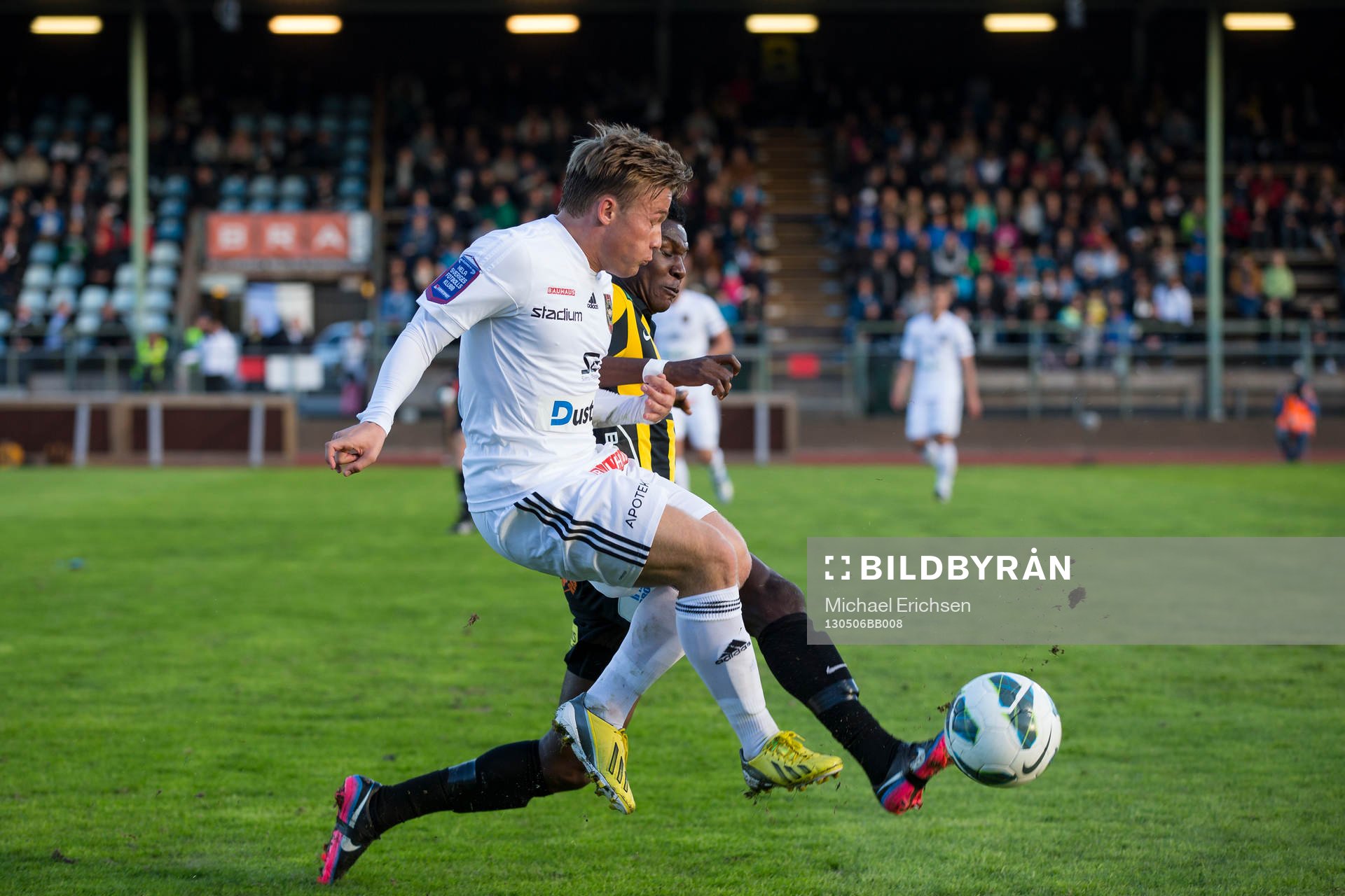 Nicklas Bärkroth, Brommapojkarna