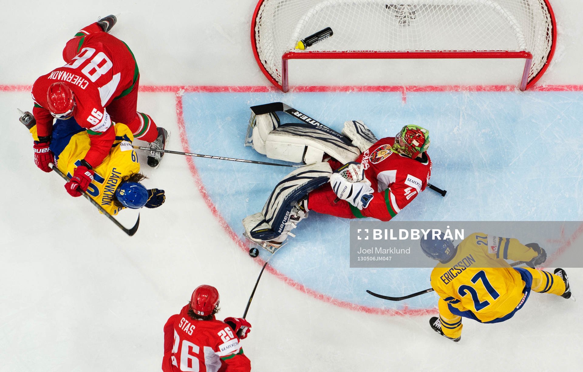 Sveriges Calle Järnkrok och Jimmie Ericsson oroar framför