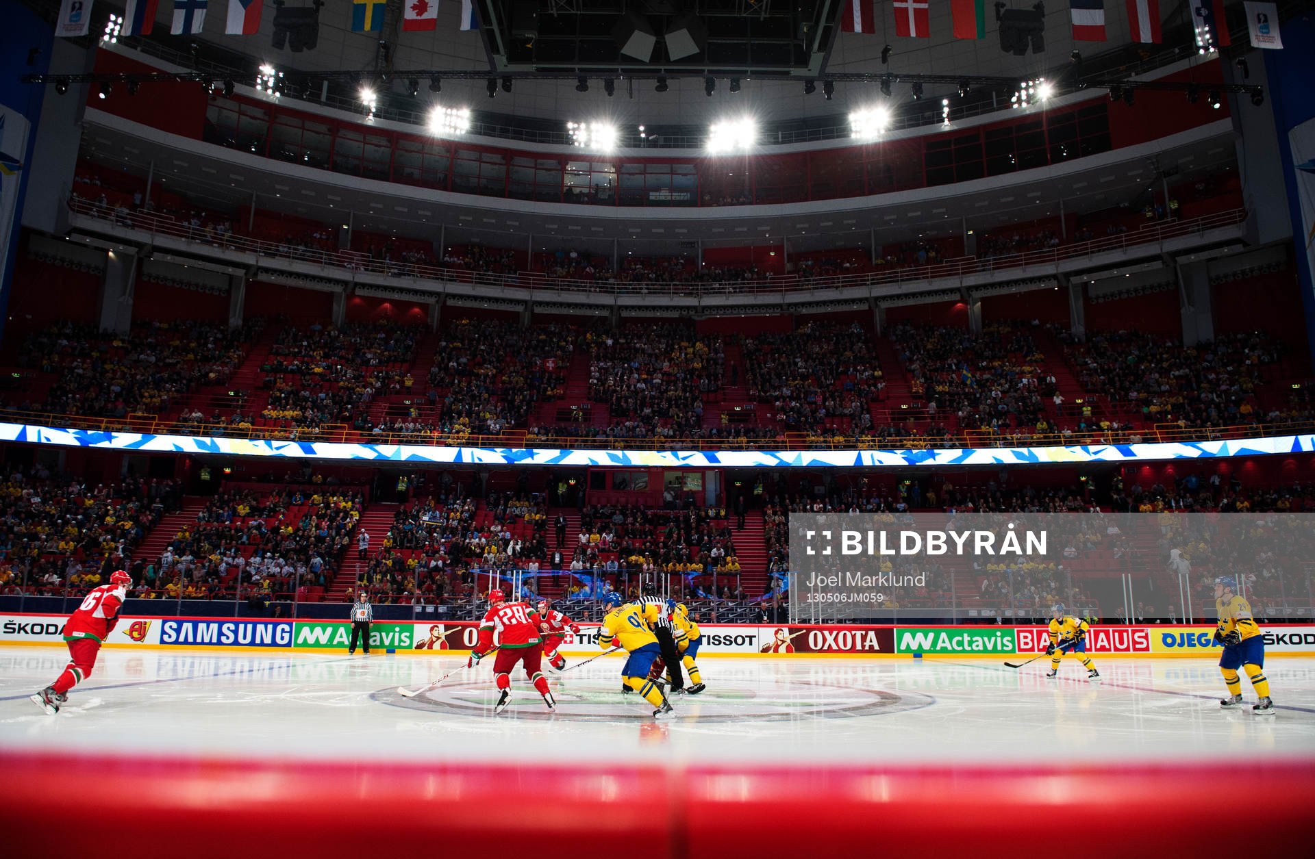 Tredje perioden startar i matchen mellan Sverige och