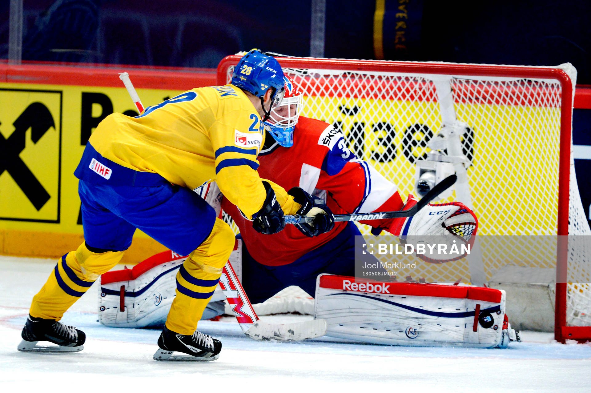 Dick Axelsson, Sverige missar en straff mot Lars Haugen,