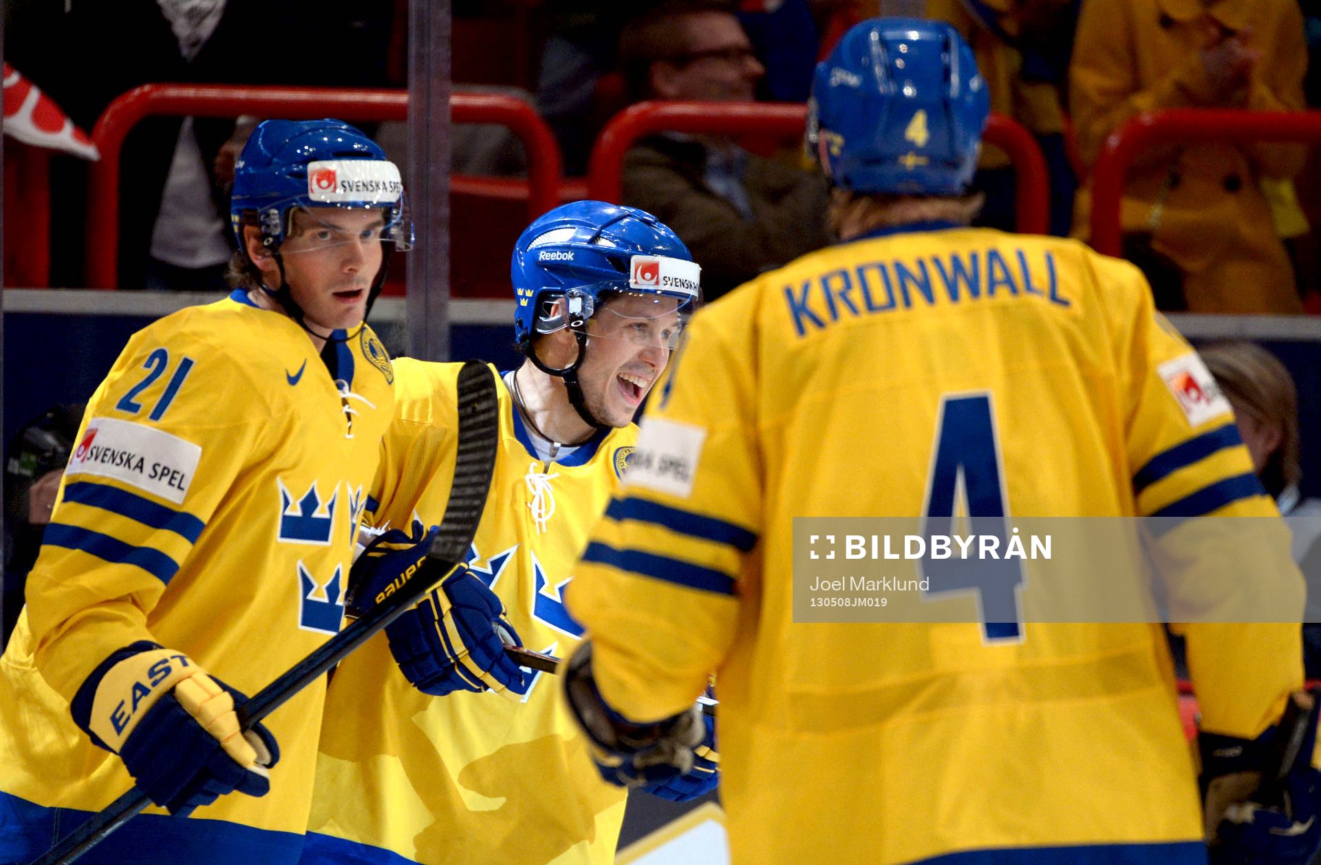 Loui Eriksson, Elias Fälth, och Staffan Kronwall jublar