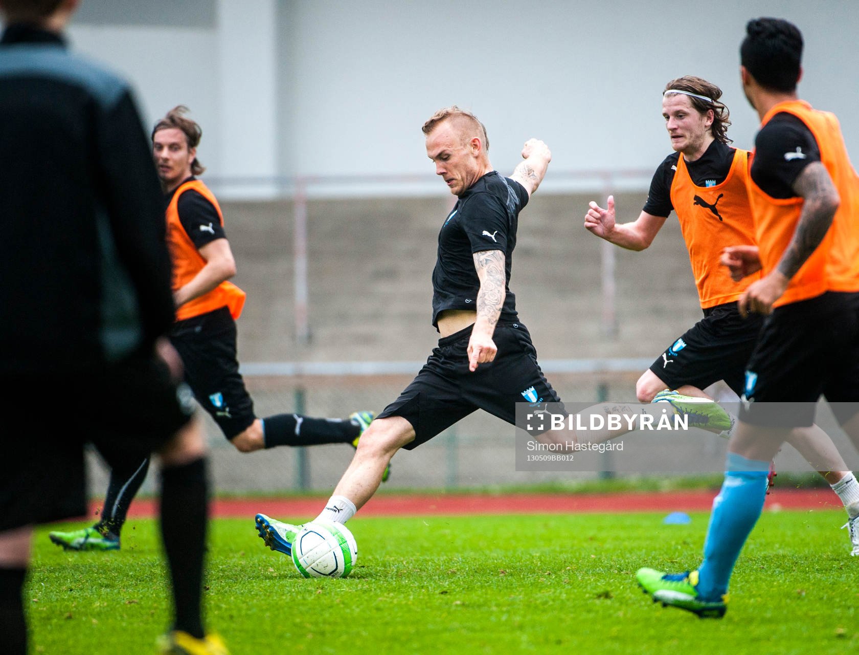 Magnus Eriksson, Malmö FF, lägger ett skott på mål