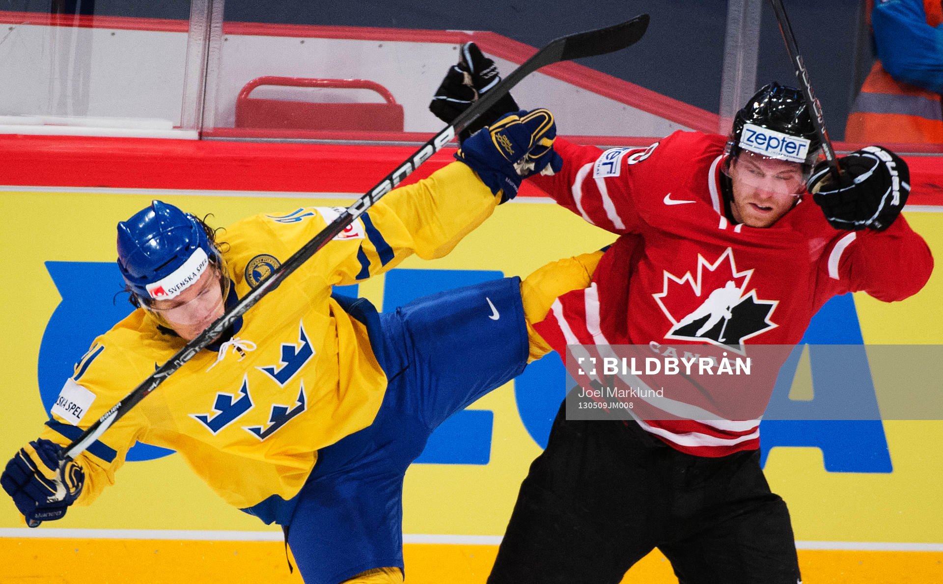 Sveriges Andreas Jämtin i en duell med Kanadas Claude