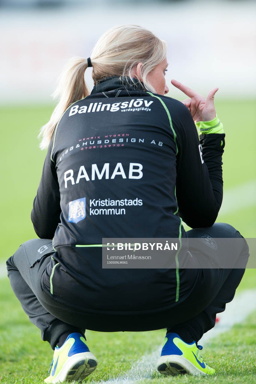Elisabet Gunnarsdottir, tränare, Kristianstad