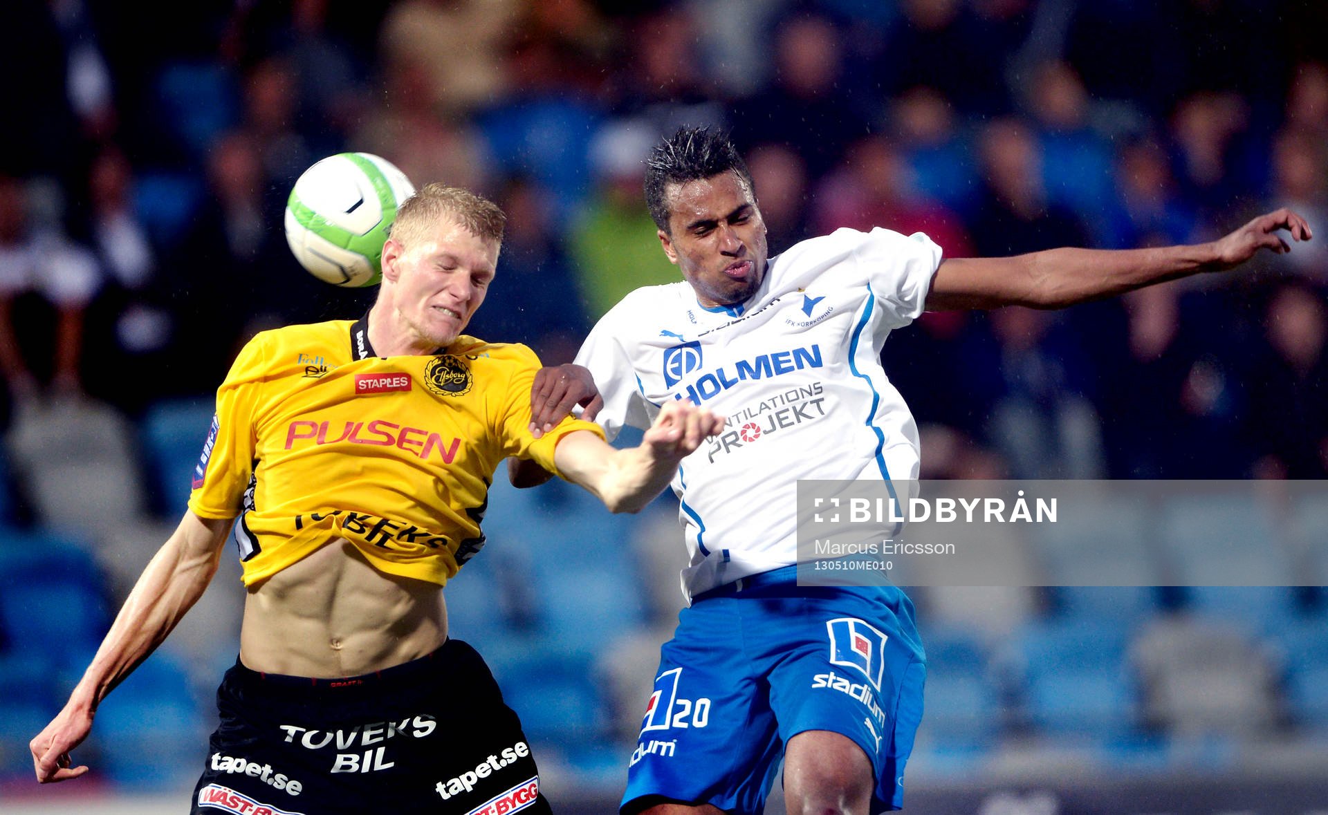 Fotboll, Allsvenskan, Norrköping - Elfsborg: Tom Söderberg, Elfsborg och Isaac Kiese Thelin, Norrköping i en nickduell.