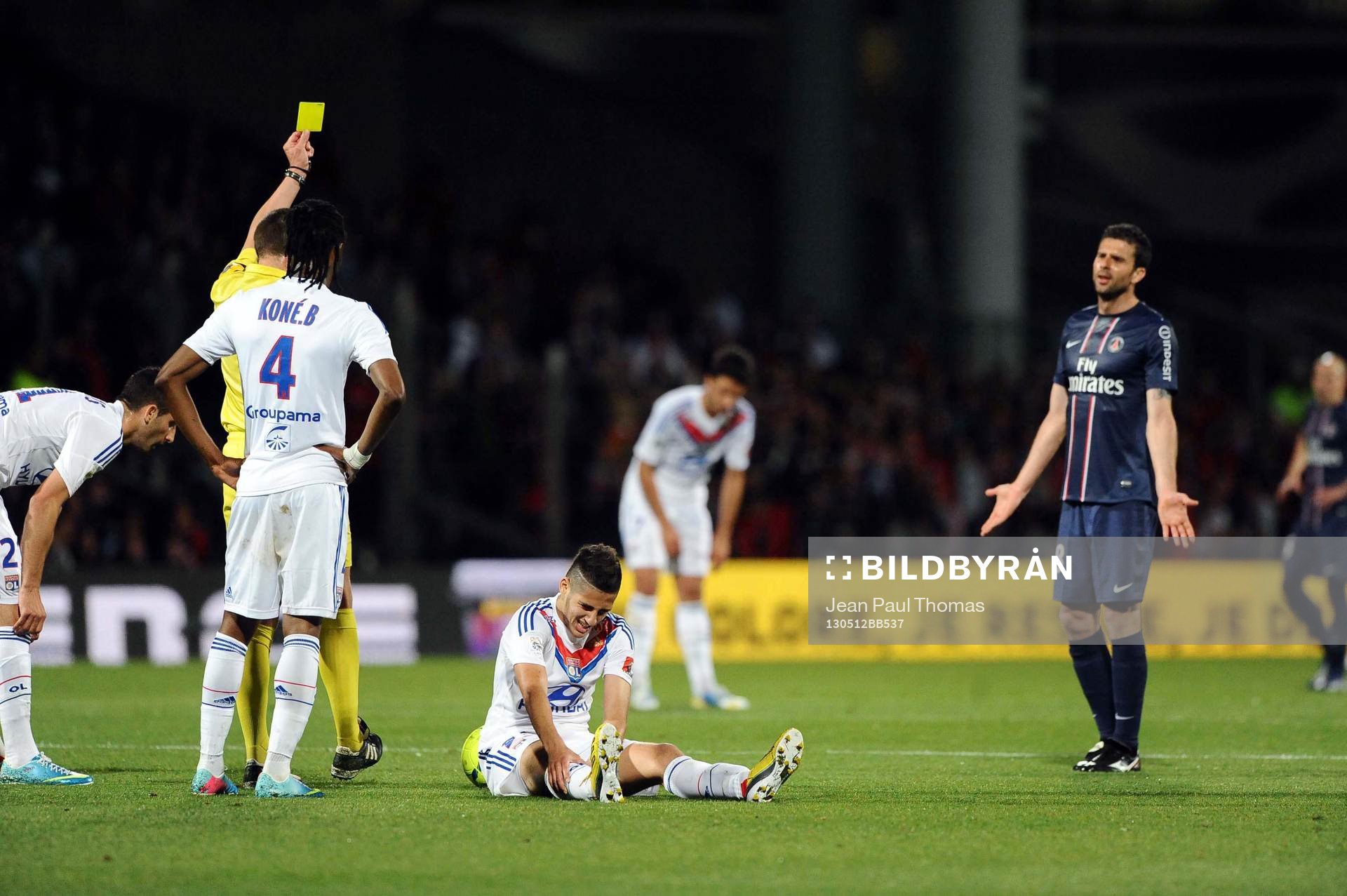 Carton jaune pour Thiago MOTTA - 12.05.2013 - Lyon / Paris