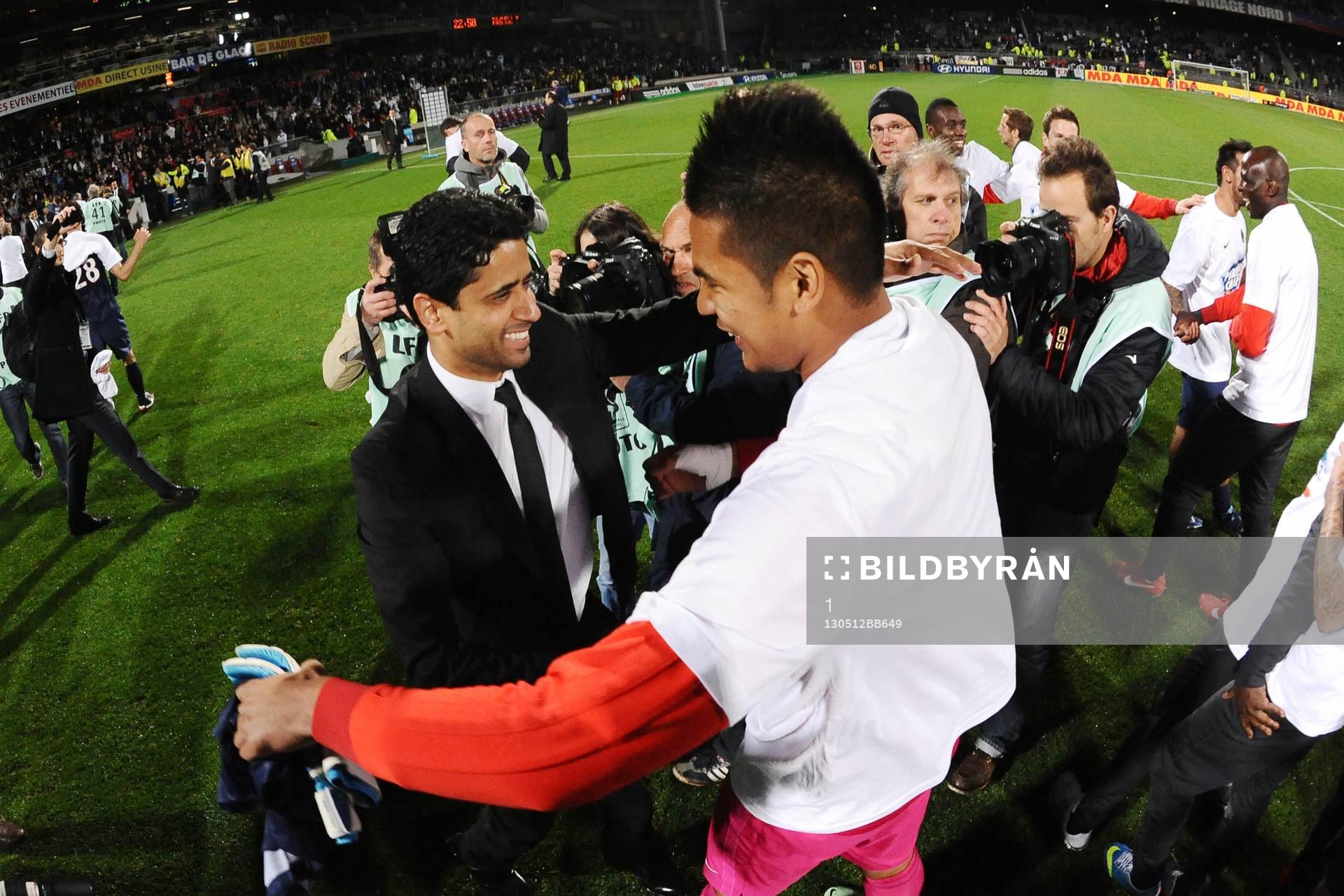 PSG CHAMPION / JOIE de Nasser AL KHELAIFI  / Alphonse