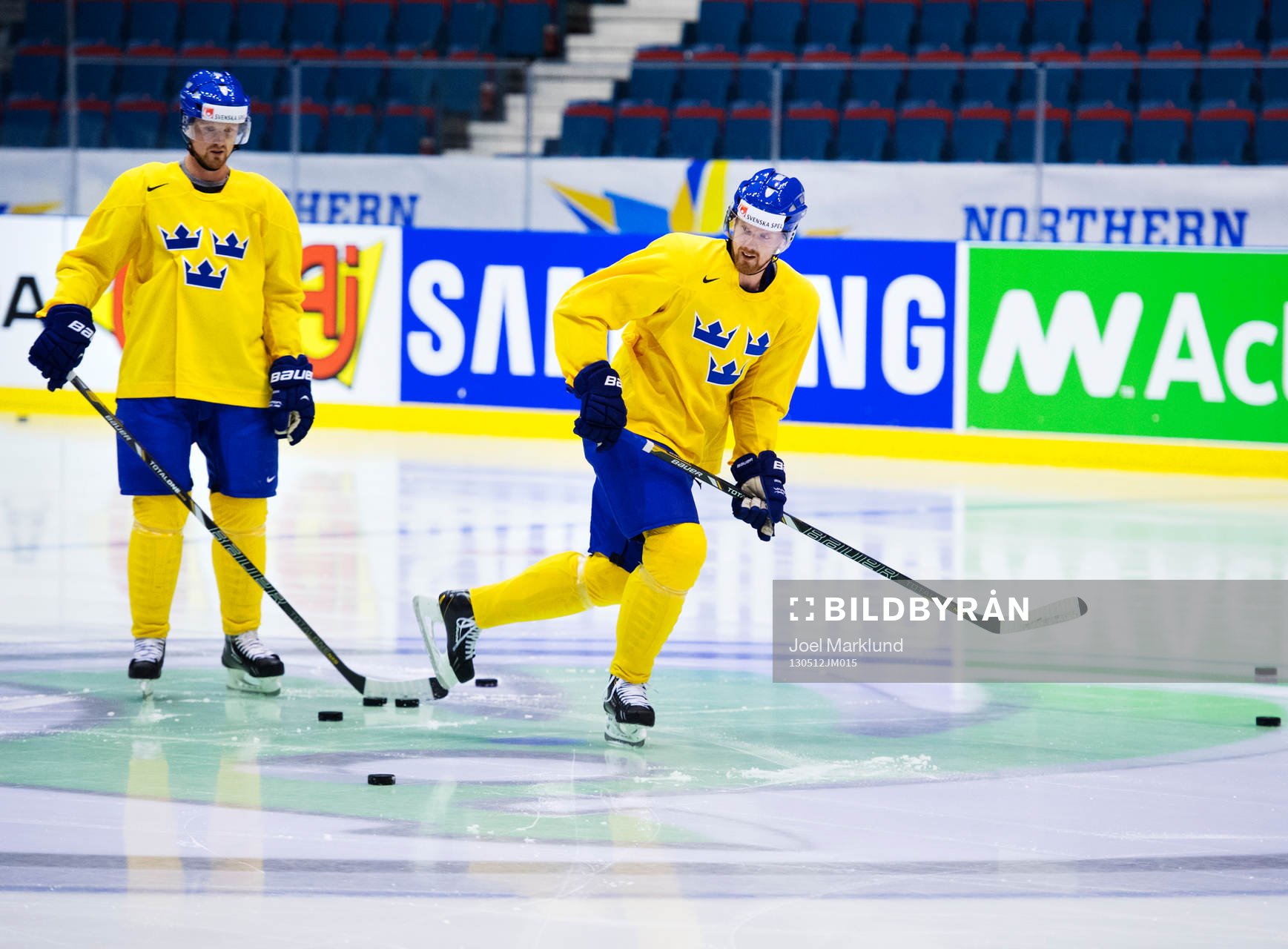 Henrik Sedin och Daniel Sedin på Sveriges träning