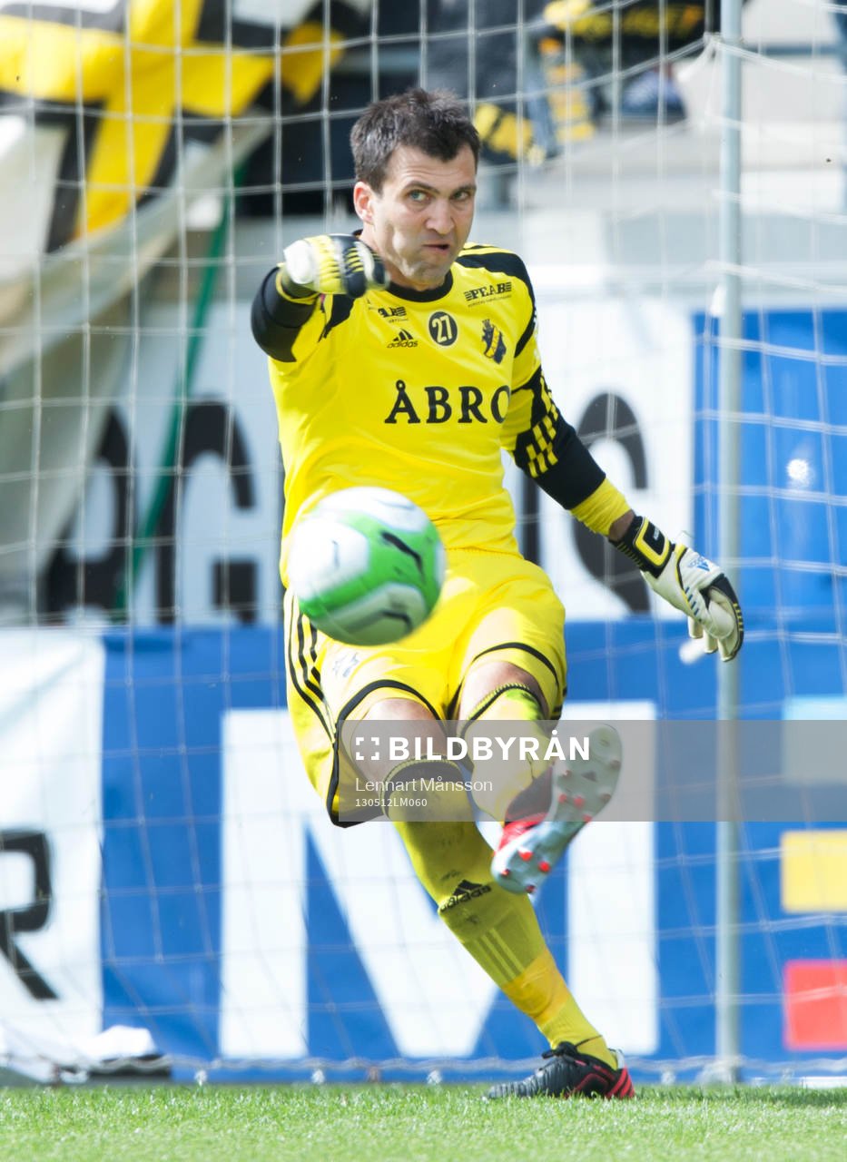 Kyriakos Stamatopoulos, målvakt, AIK, inspark