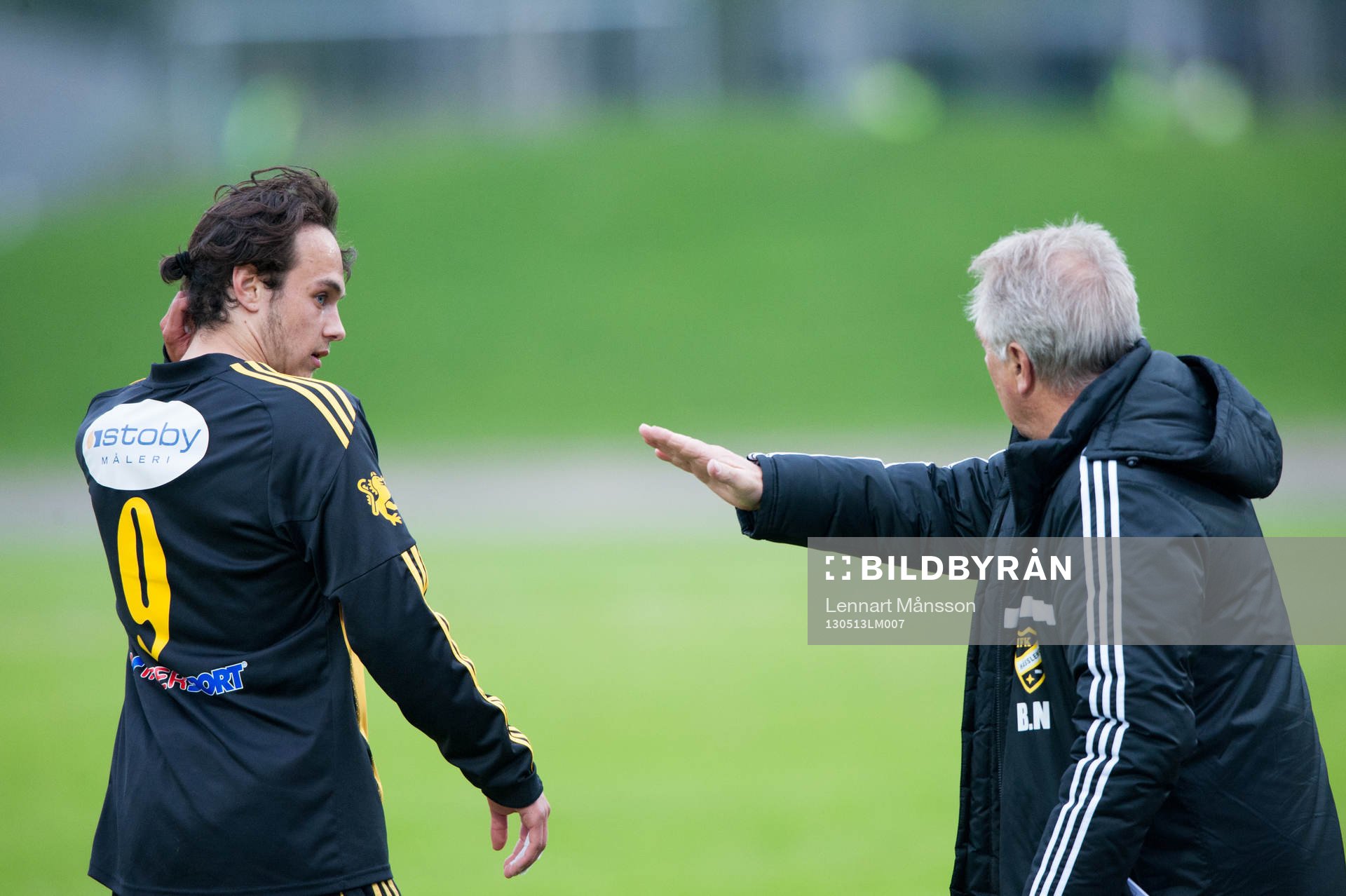 Coachning, Karim Al-Asi får order av tränaren Bosse