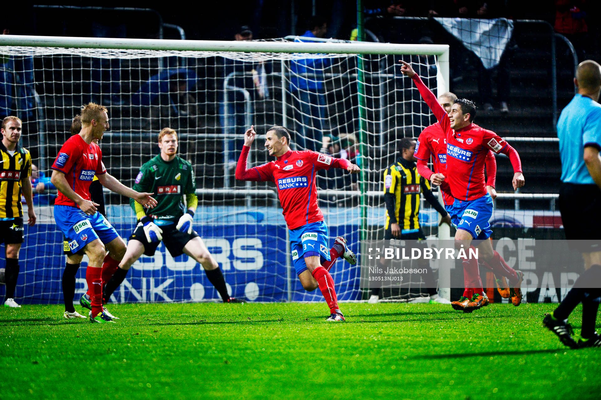 Loret Sadiku, Helsingborg, gör 2 - 0