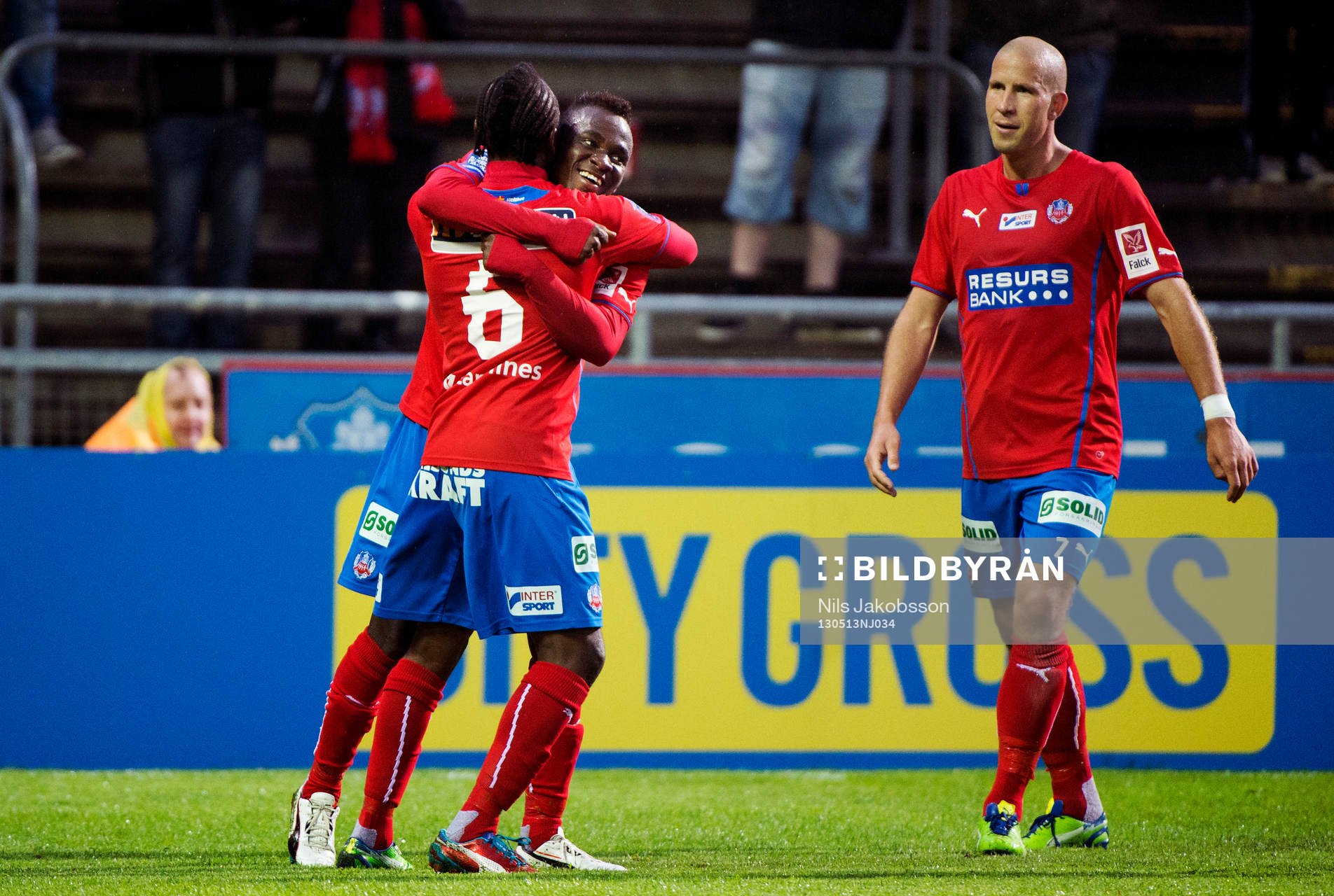 May Mahlangu, David Accam, Helsingborg, jublar