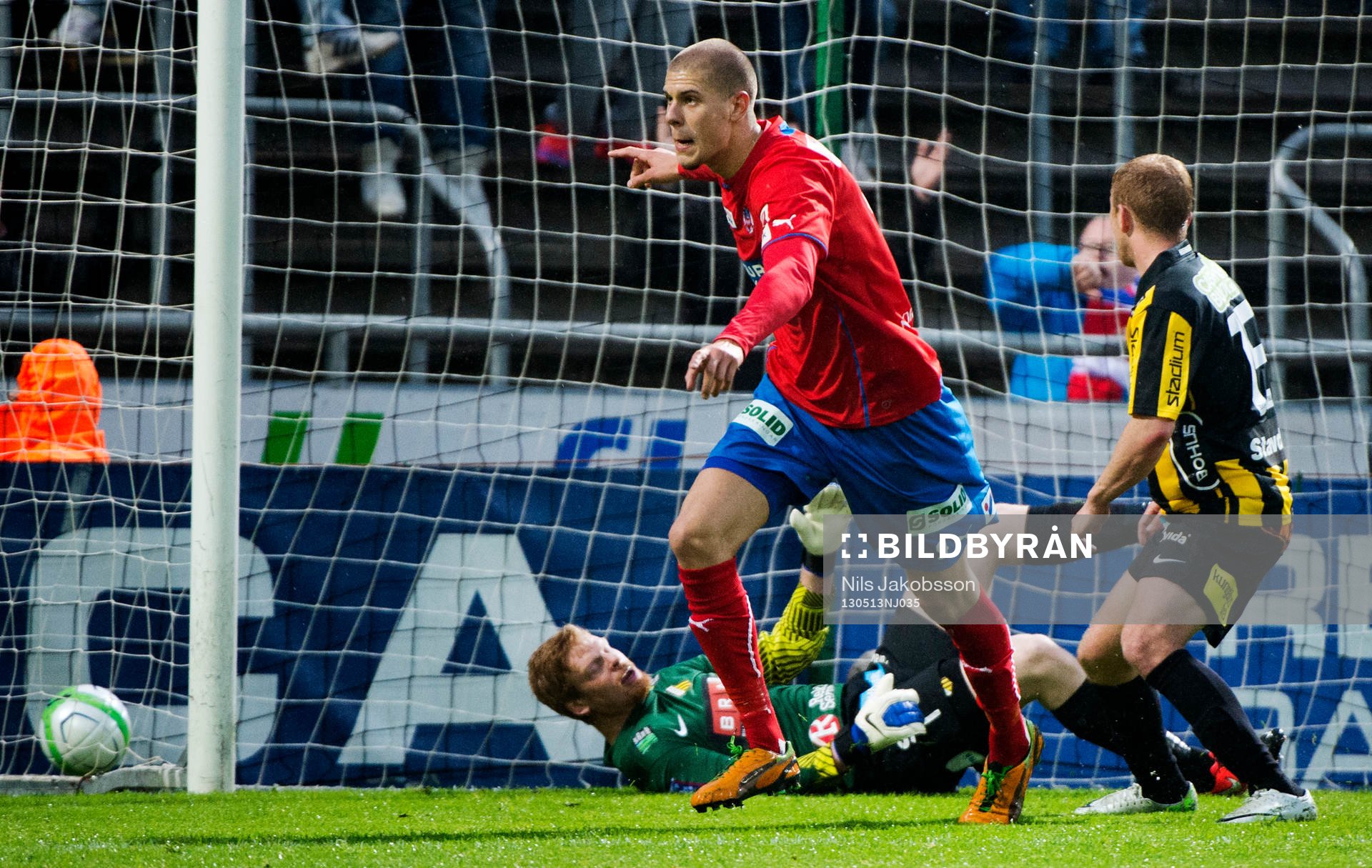 Christoffer Källqvist, målvakt, Häcken, deppar när