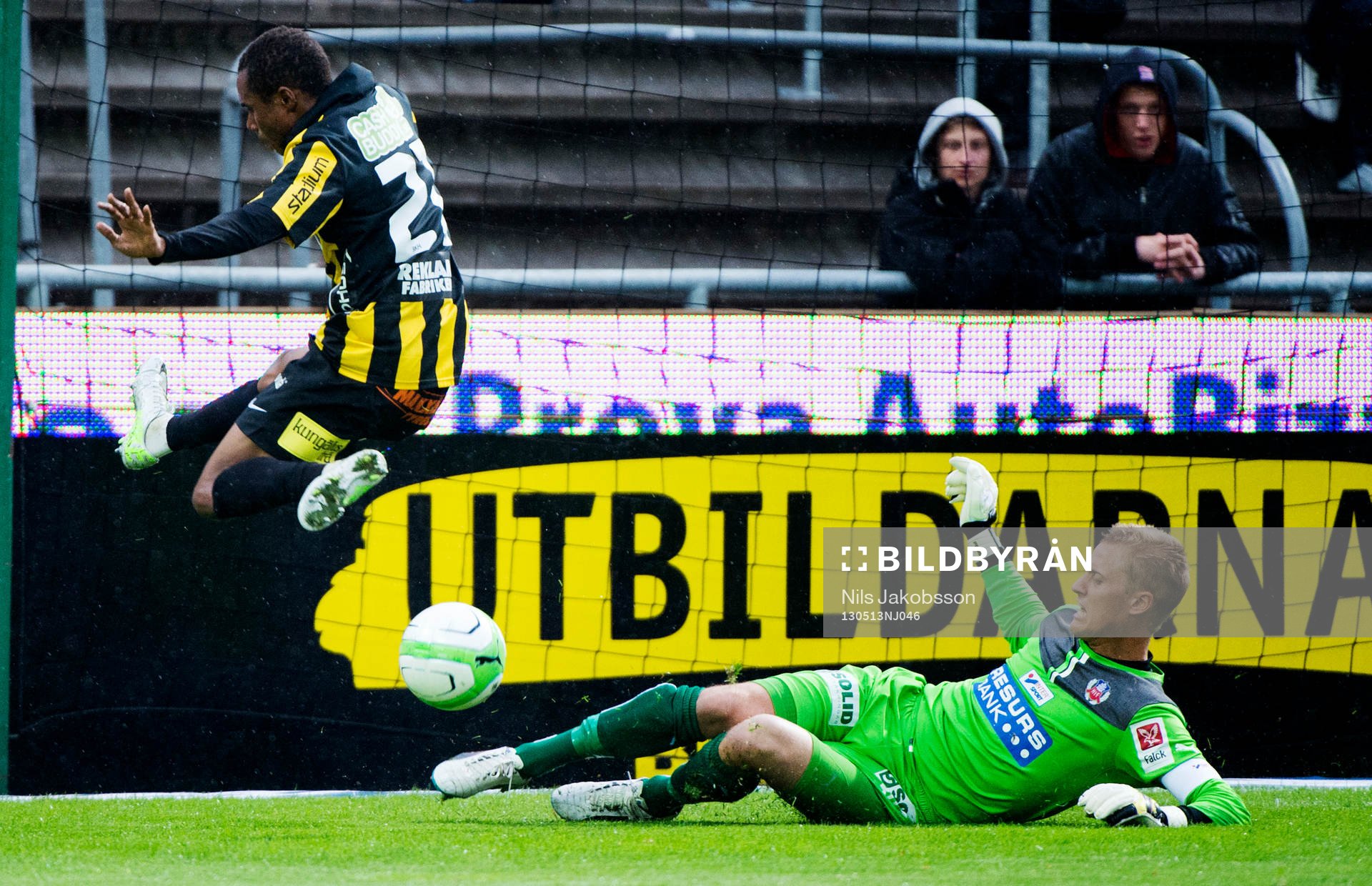 Nasiru Mohammed, Häcken, Pär Hansson, målvakt,