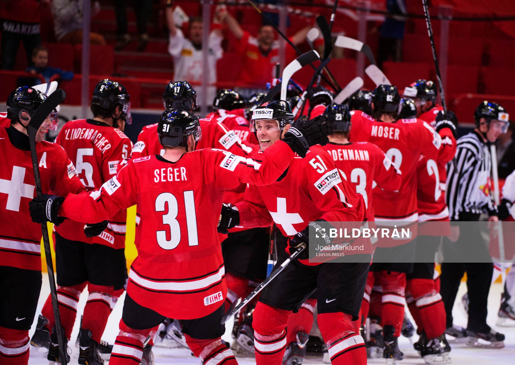 Schweiz Mathias Seger (v), Ryan Gardner (h) och deras