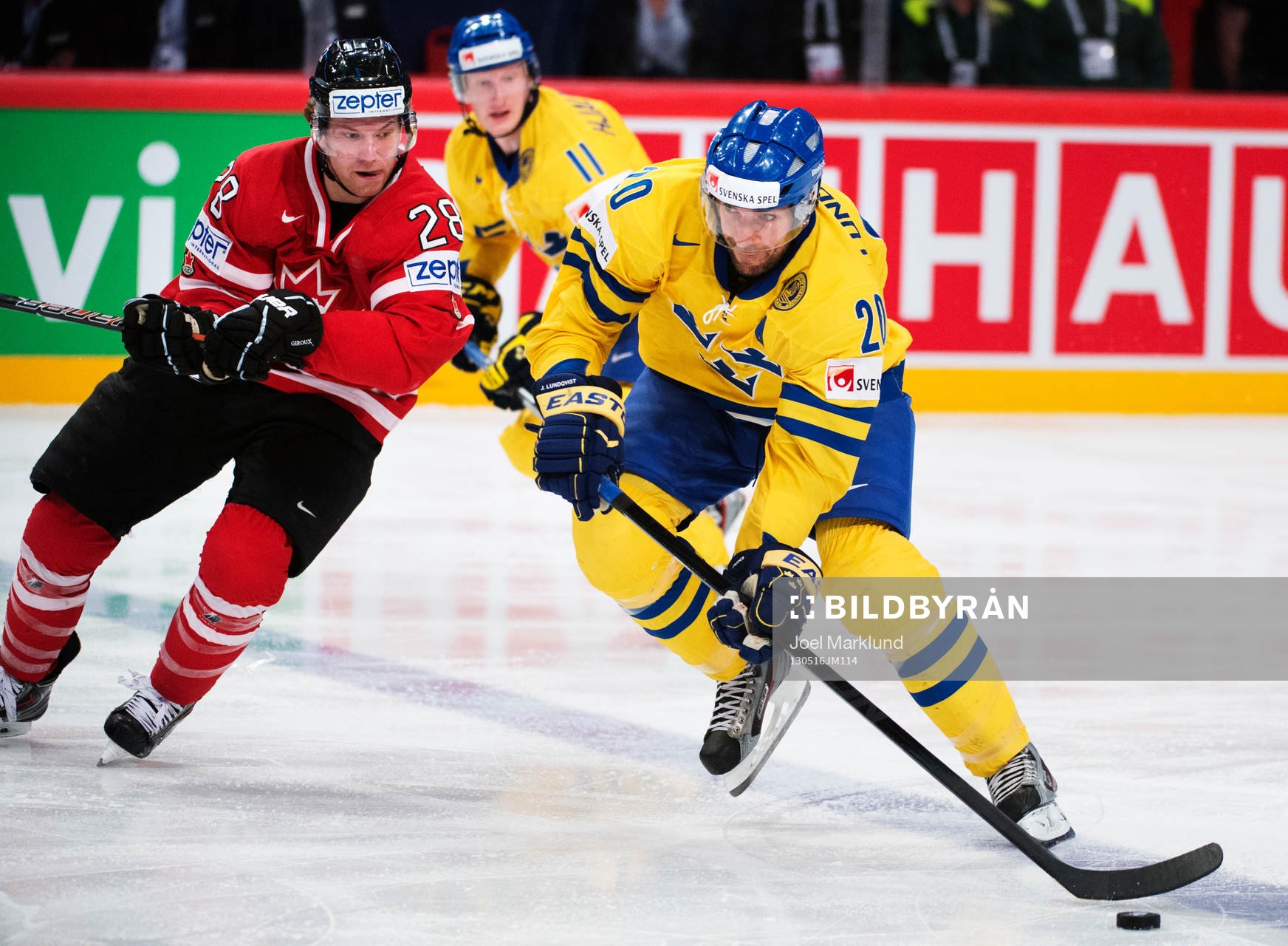 Kanadas Claude Giroux och Sveriges Joel Lundqvist i