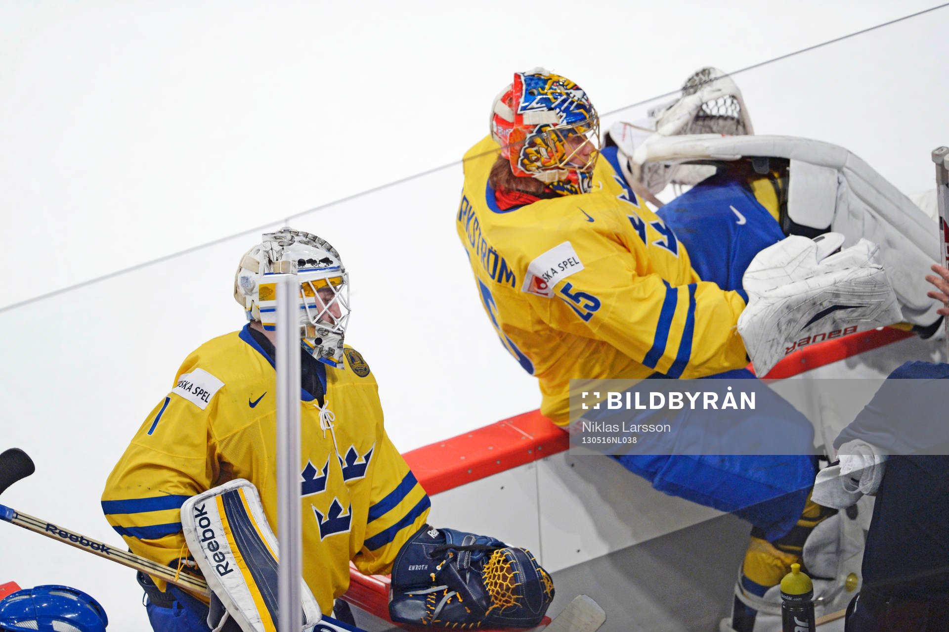 Sverige gör målvaktsbyte, ut Jhonas Enroth, in Jacob