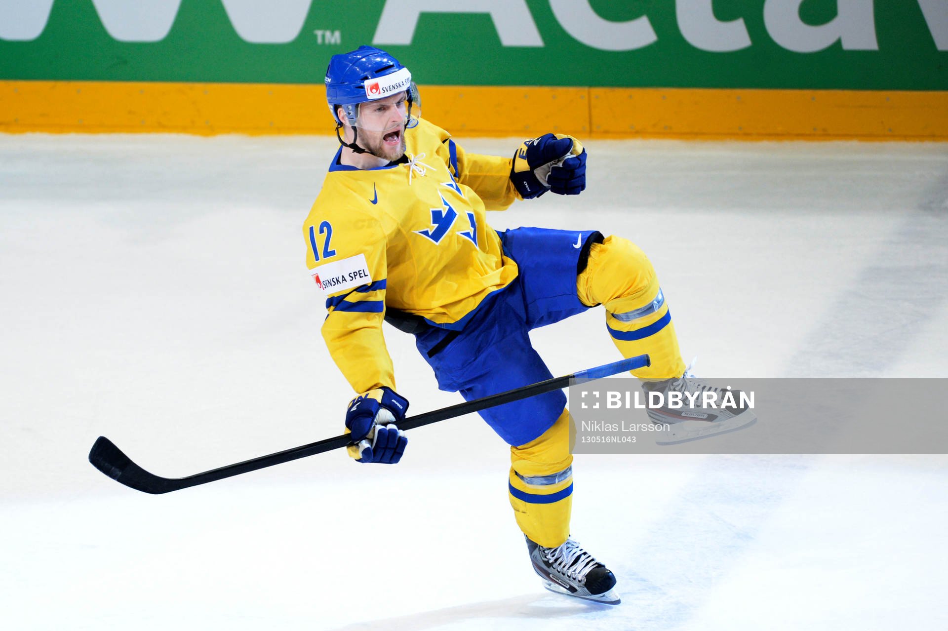 Fredrik Pettersson, Sverige, jublar