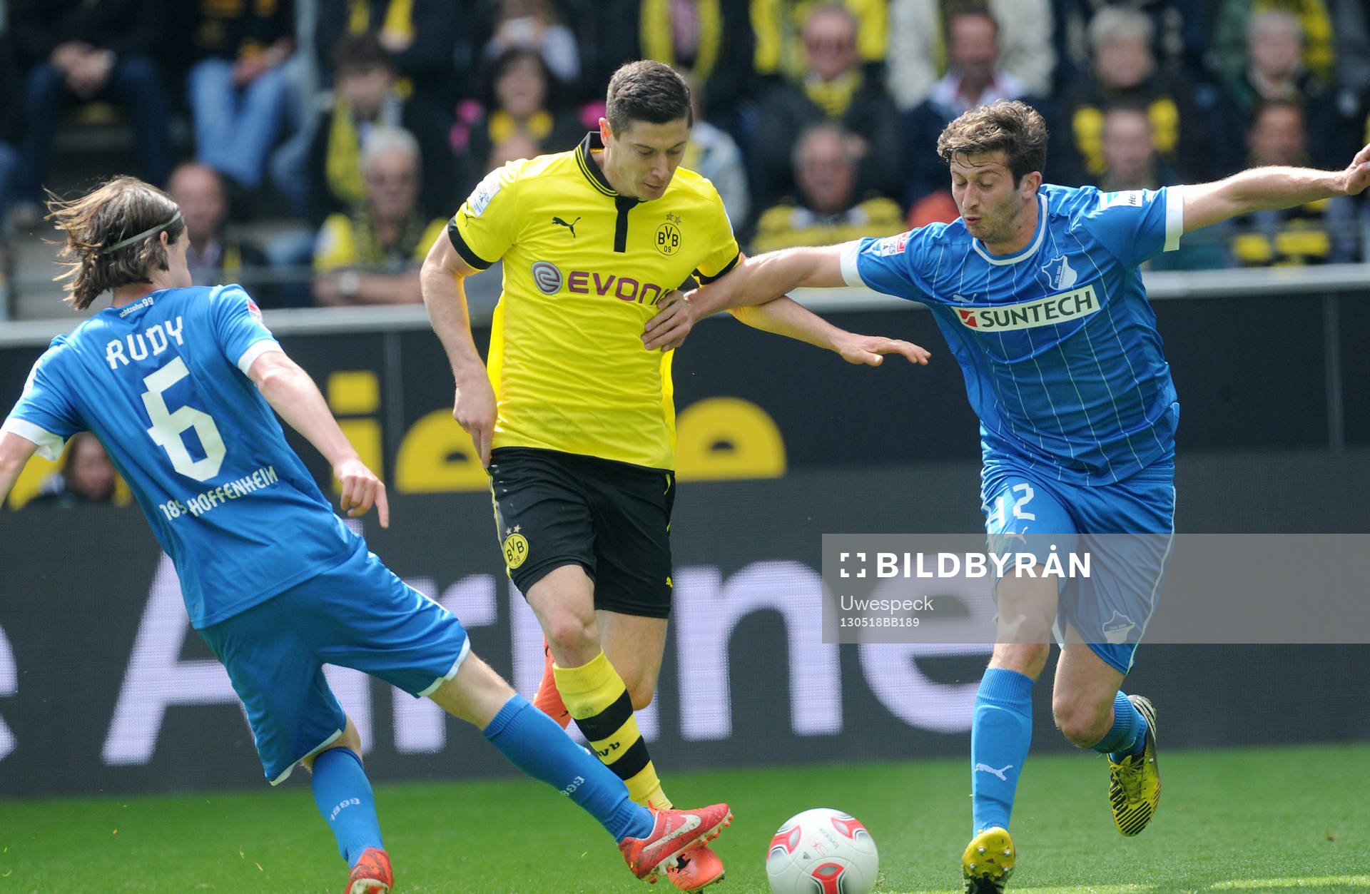 v.l. Sebastian Rudy, Robert Lewandowski, David Abraham