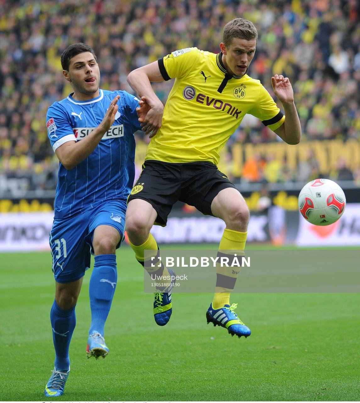 v.l. Kevin Volland, Sven Bender (Dortmund)