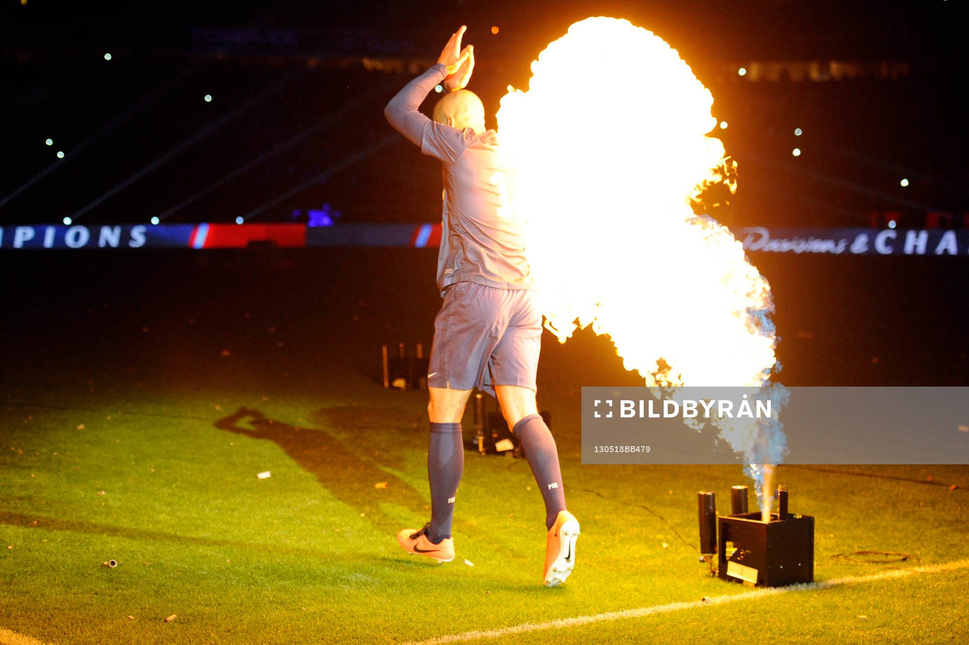 ALEX prend feu - 18.05.2013 - Paris Saint Germain / Brest -