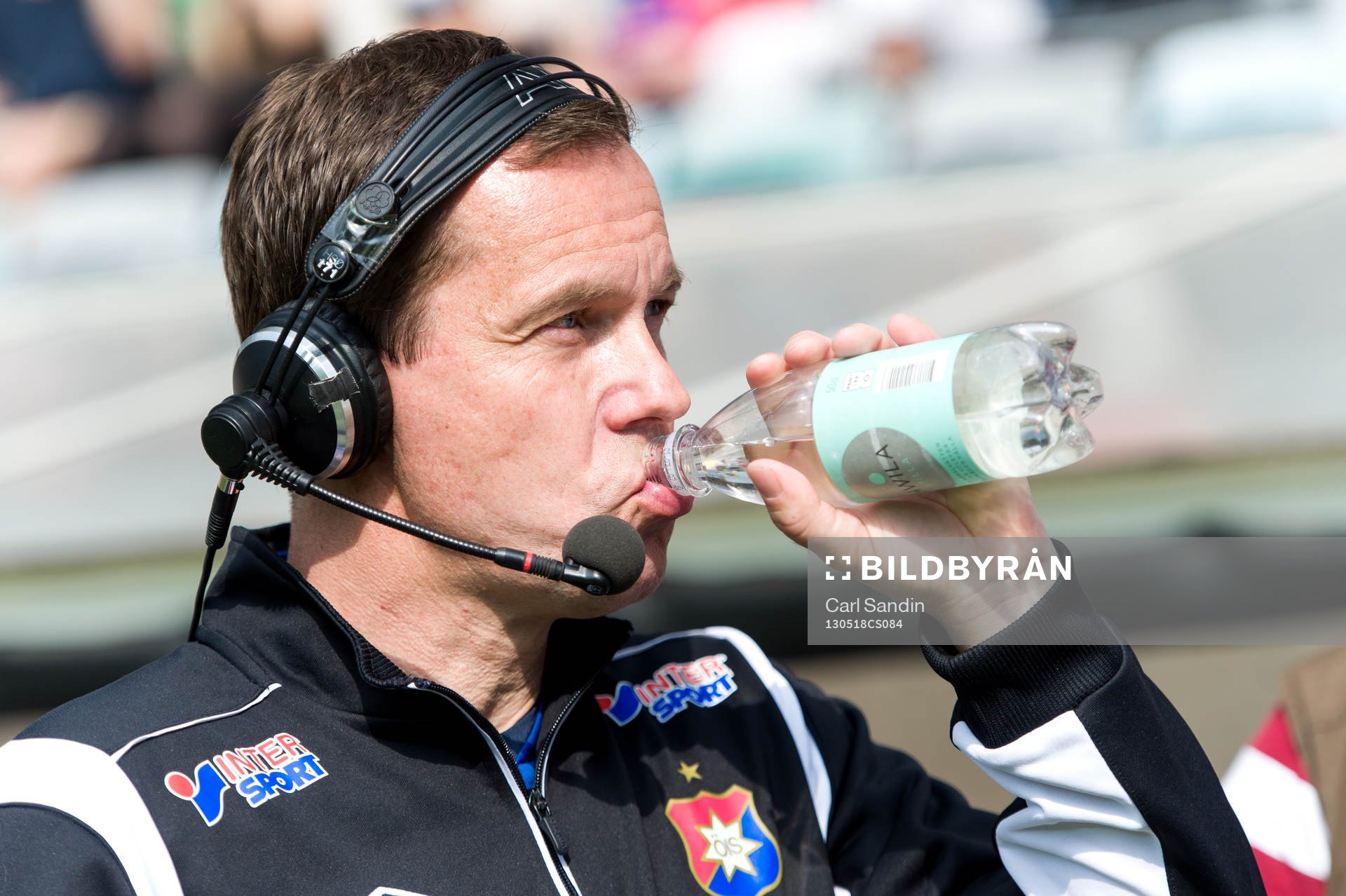 Hans Prytz, tränare Örgryte, dricker vatten