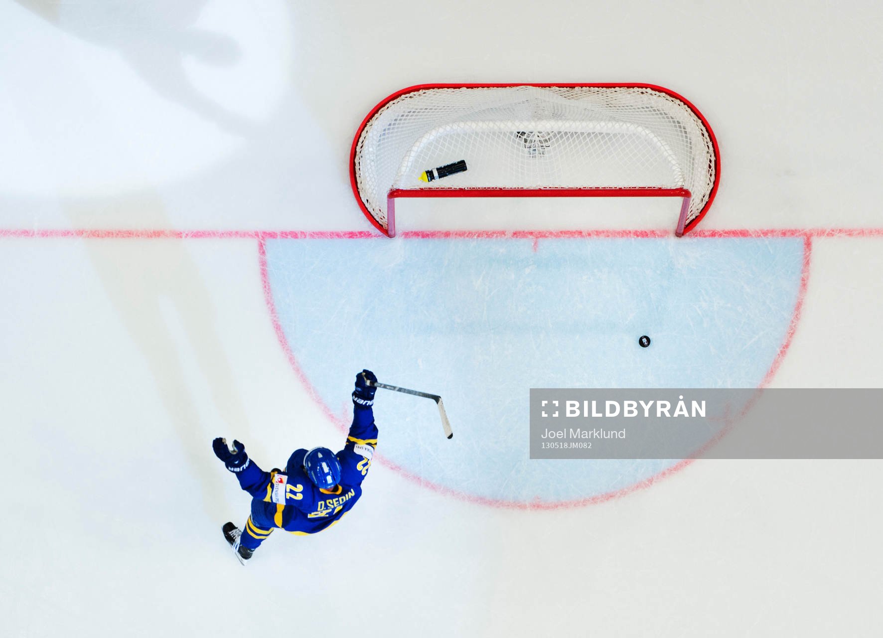Sveriges Daniel Sedin jublar