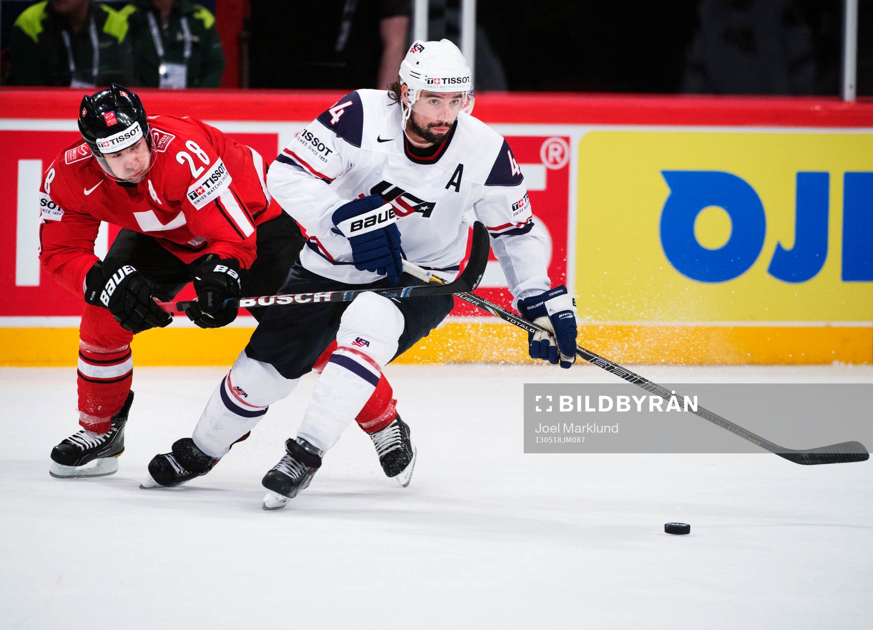 s Nate Thompson i semifinalen mellan Schweiz och USA