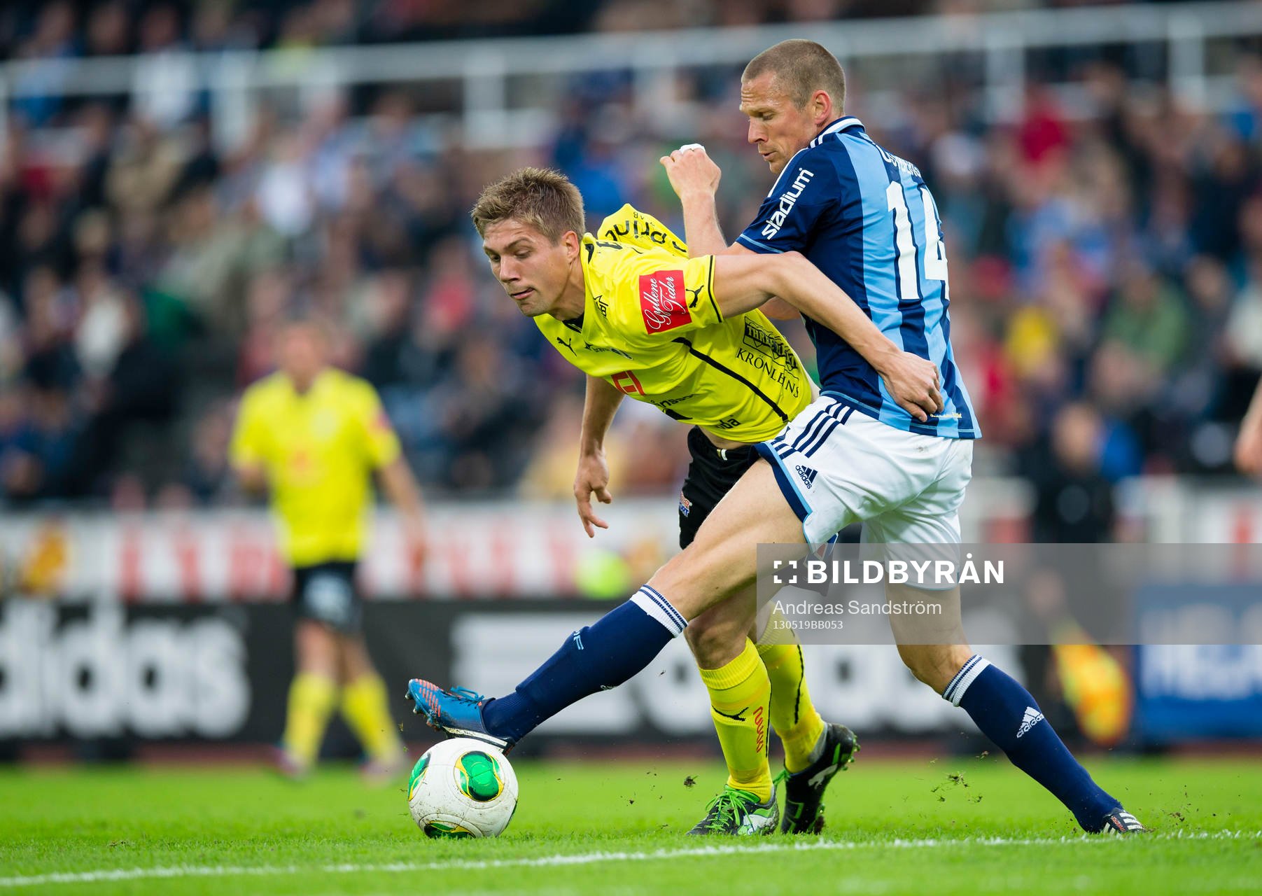 Mikael Boman, Halmstad i kamp om bollen med Mattias