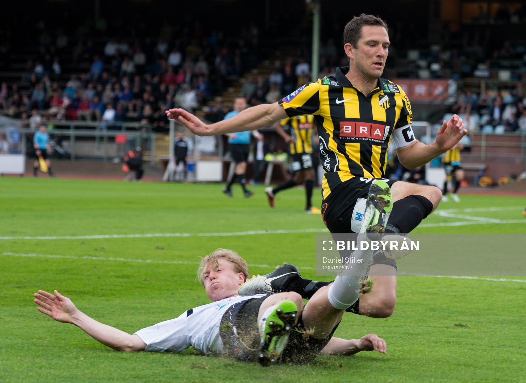 Olof Mård, Gefle, bryter bollen av Martin Ericsson, Häcken