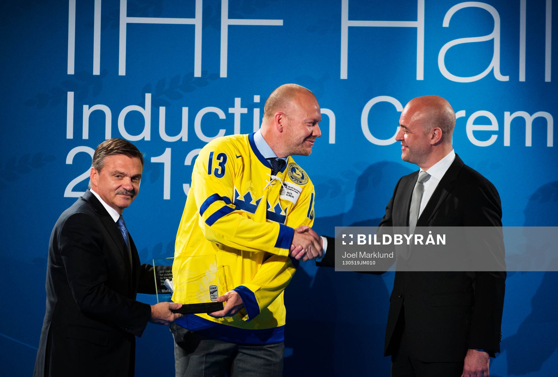 René Fasel (v), ordförande IIHF, och Sveriges