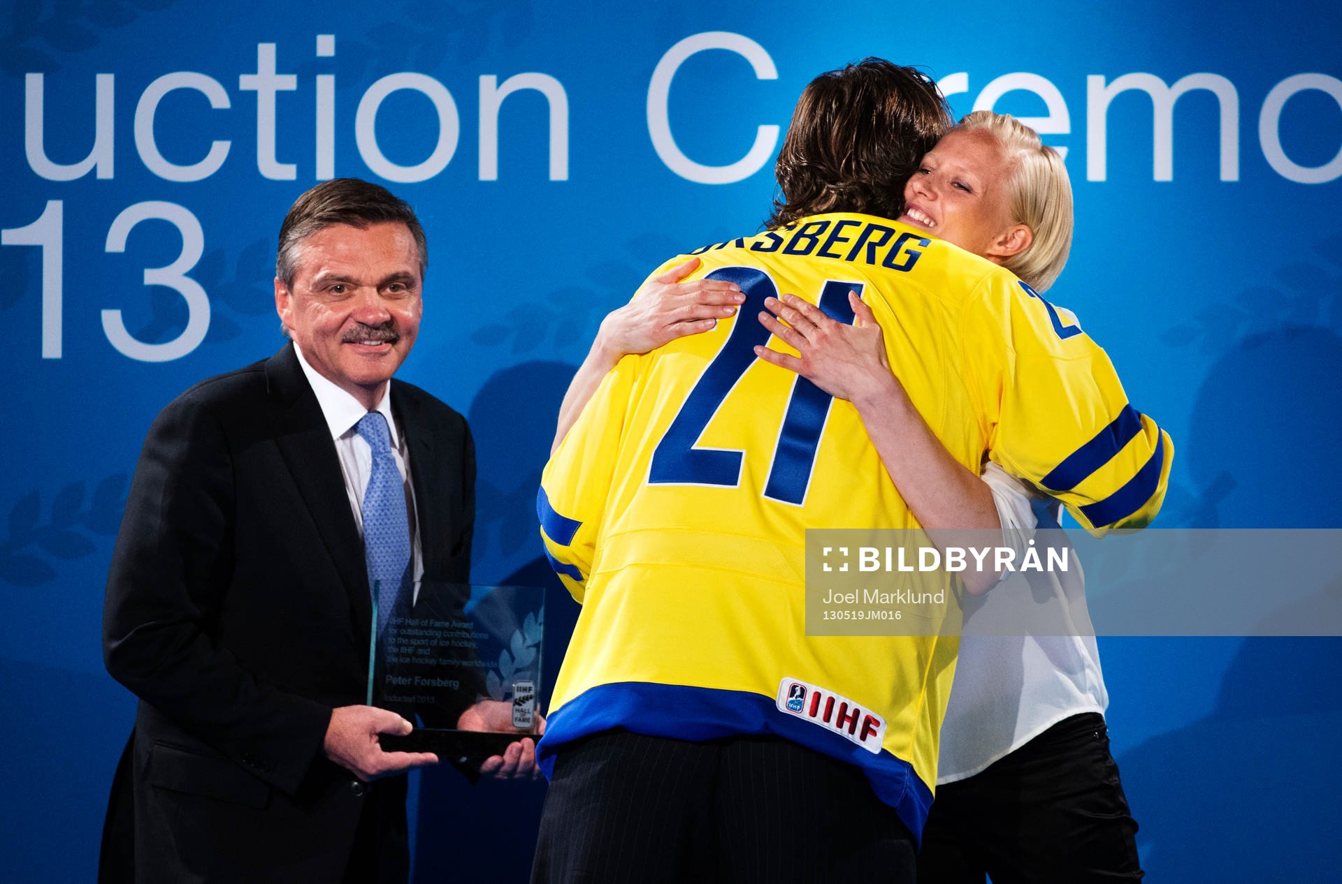 René Fasel (v), ordförande IIHF, och Carolina Klüft (h)