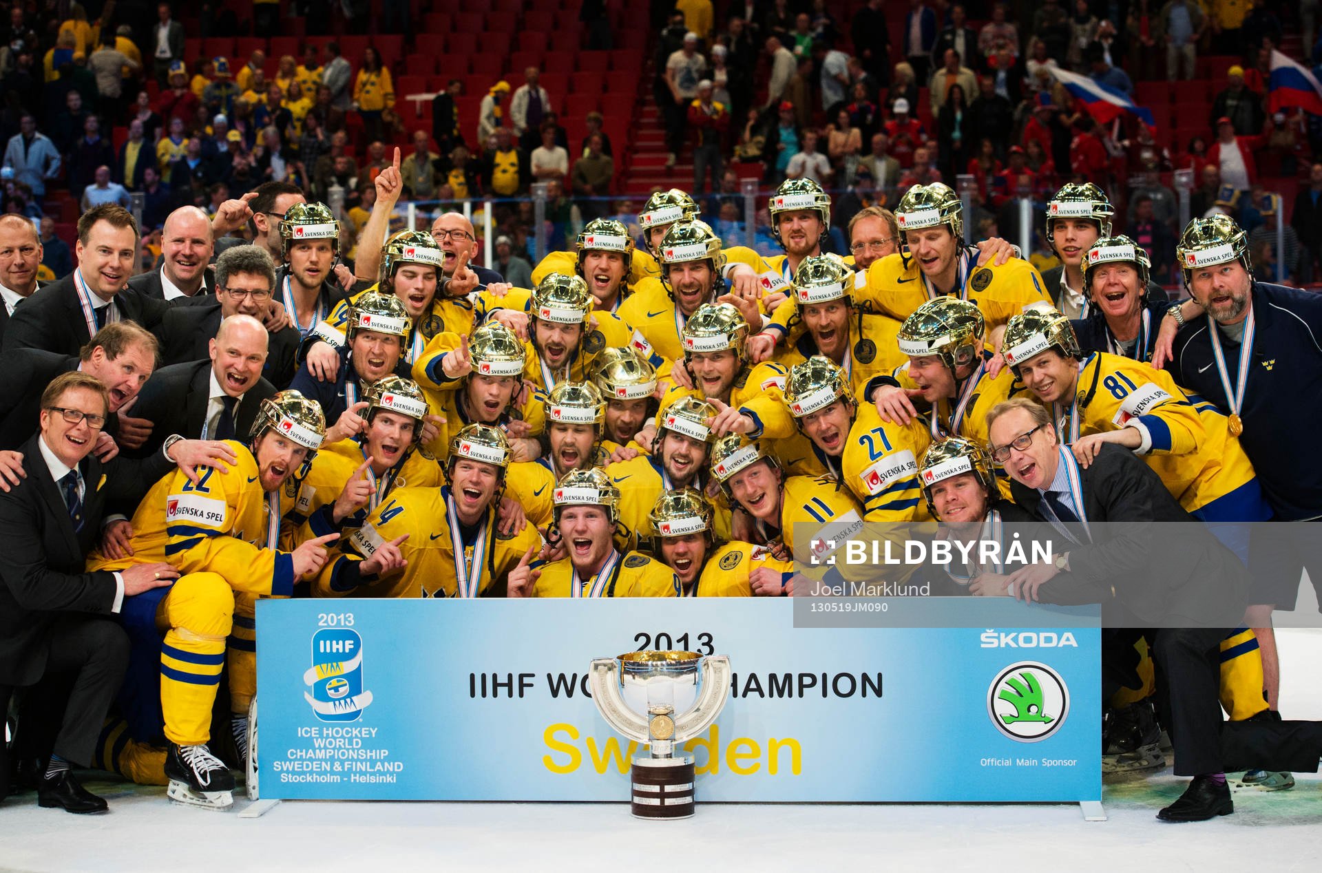 Det svenska laget jublar