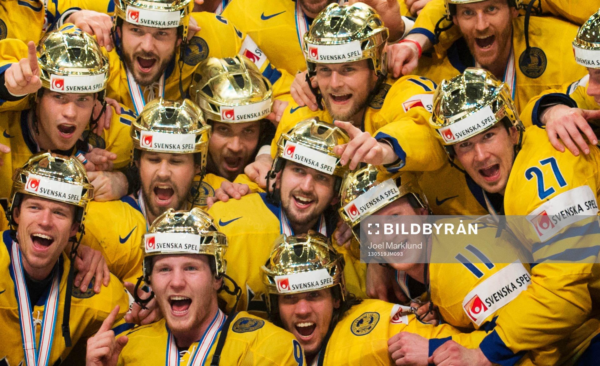 Det svenska laget jublar