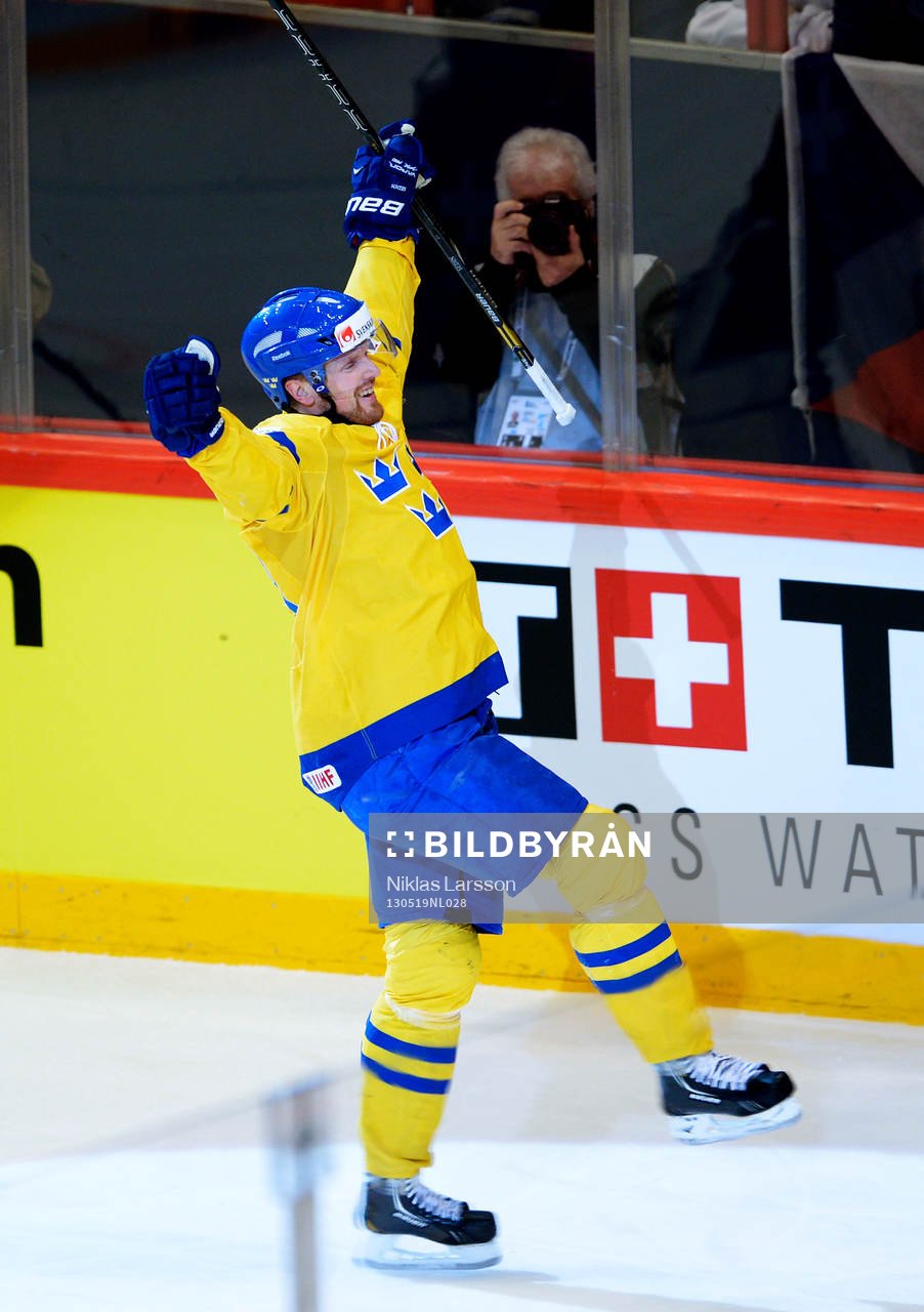 Henrik Sedin, Sverige, jublar