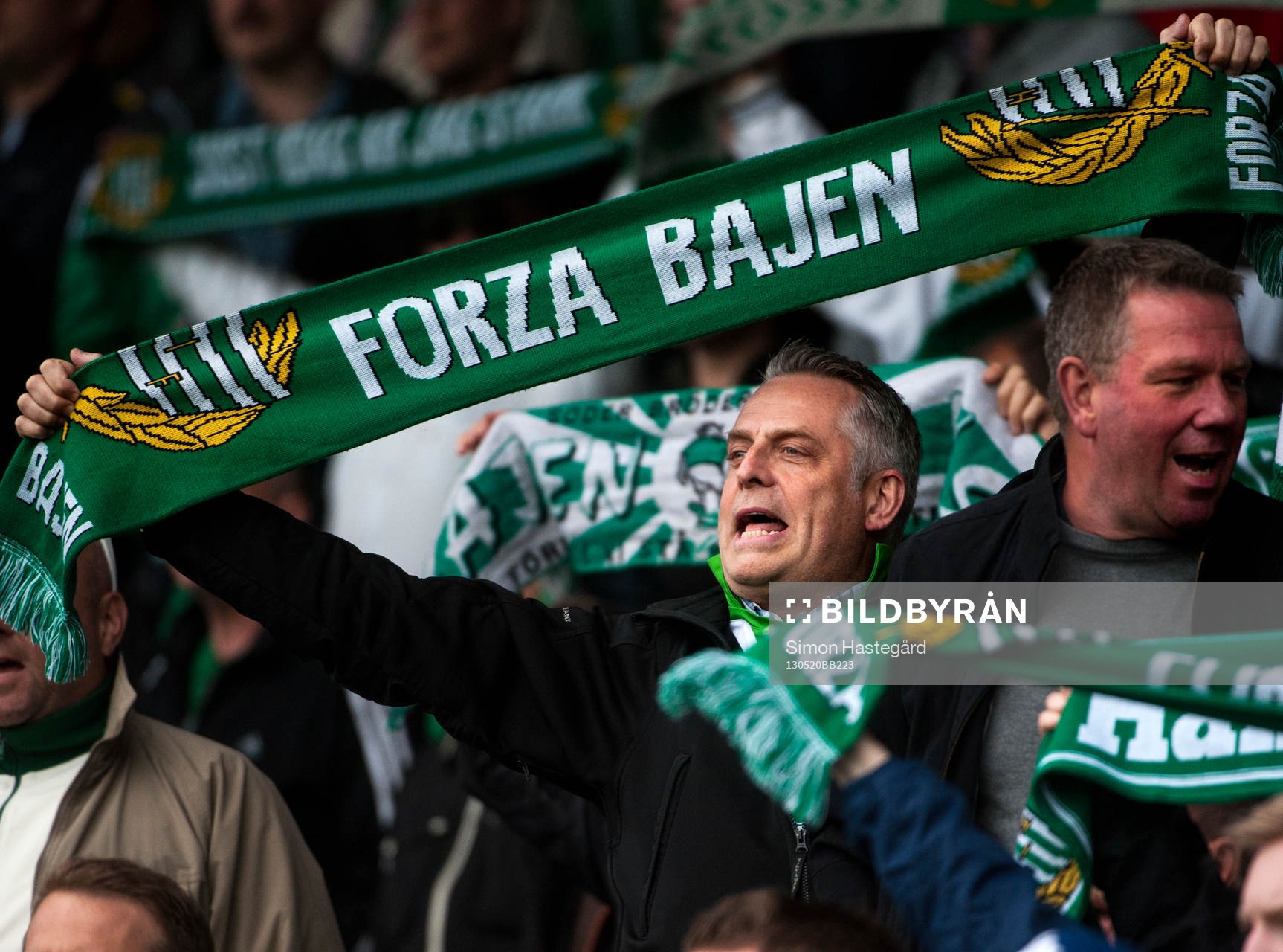 Hammarby-supporter sjunger