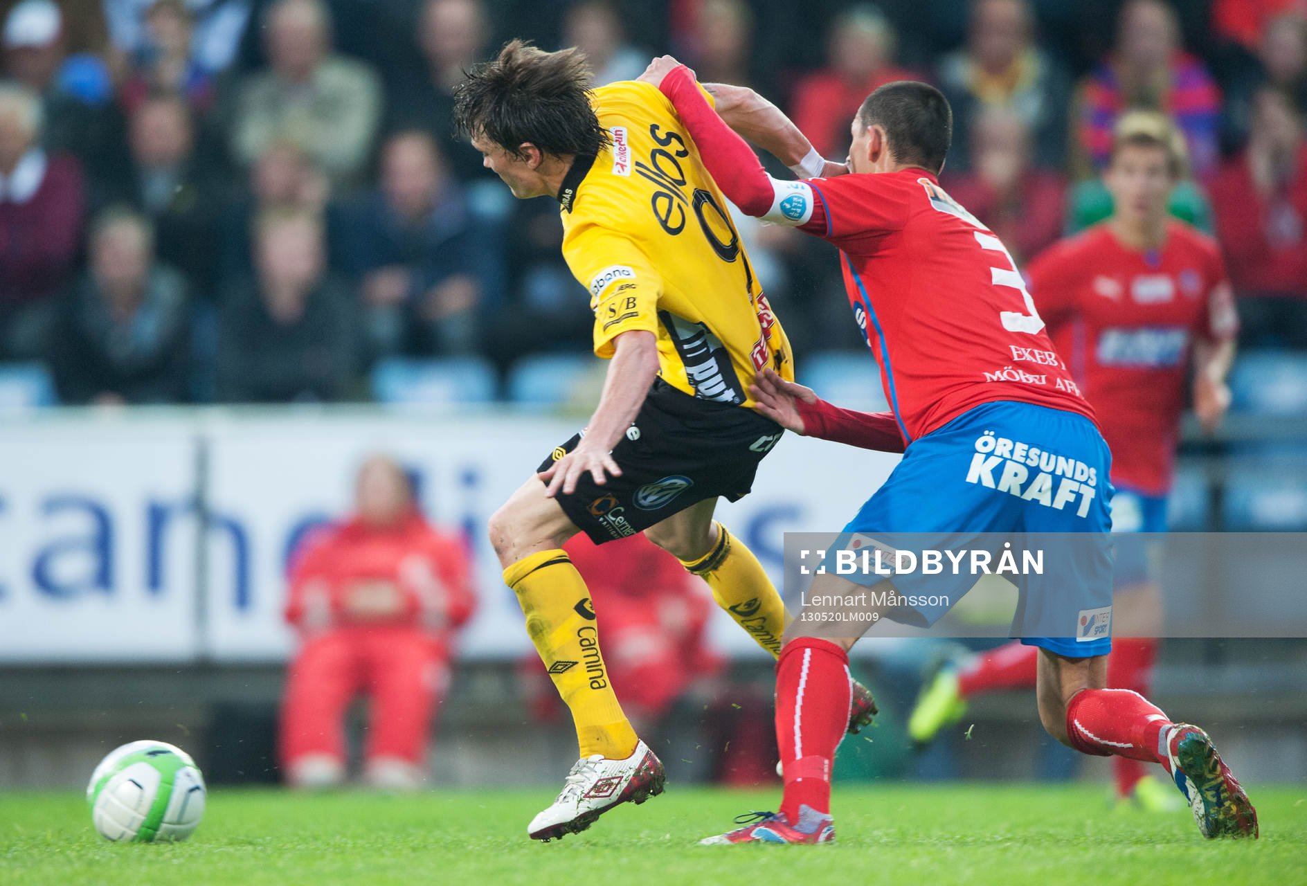 Loret Sadiku, Helsingborg, stoppar Lasse Nilsson, Elfsborg