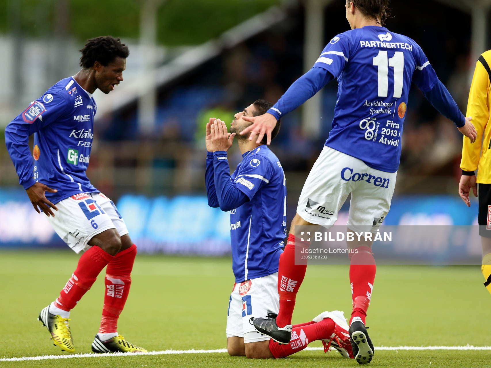 Mål 2-0 Åtvidaberg Imad Zatara faller på knä,