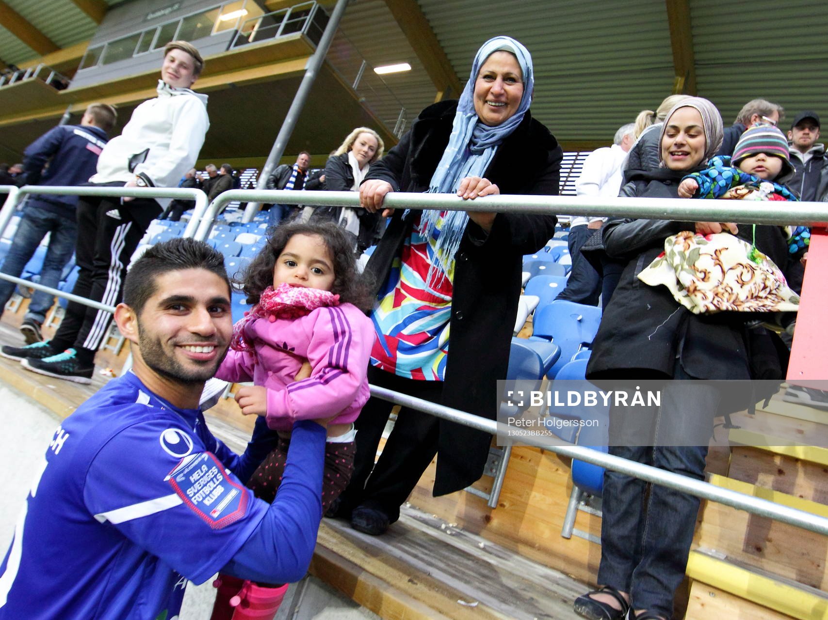 Matchvinnare Åtvidaberg Imad Zatara med hela familjen