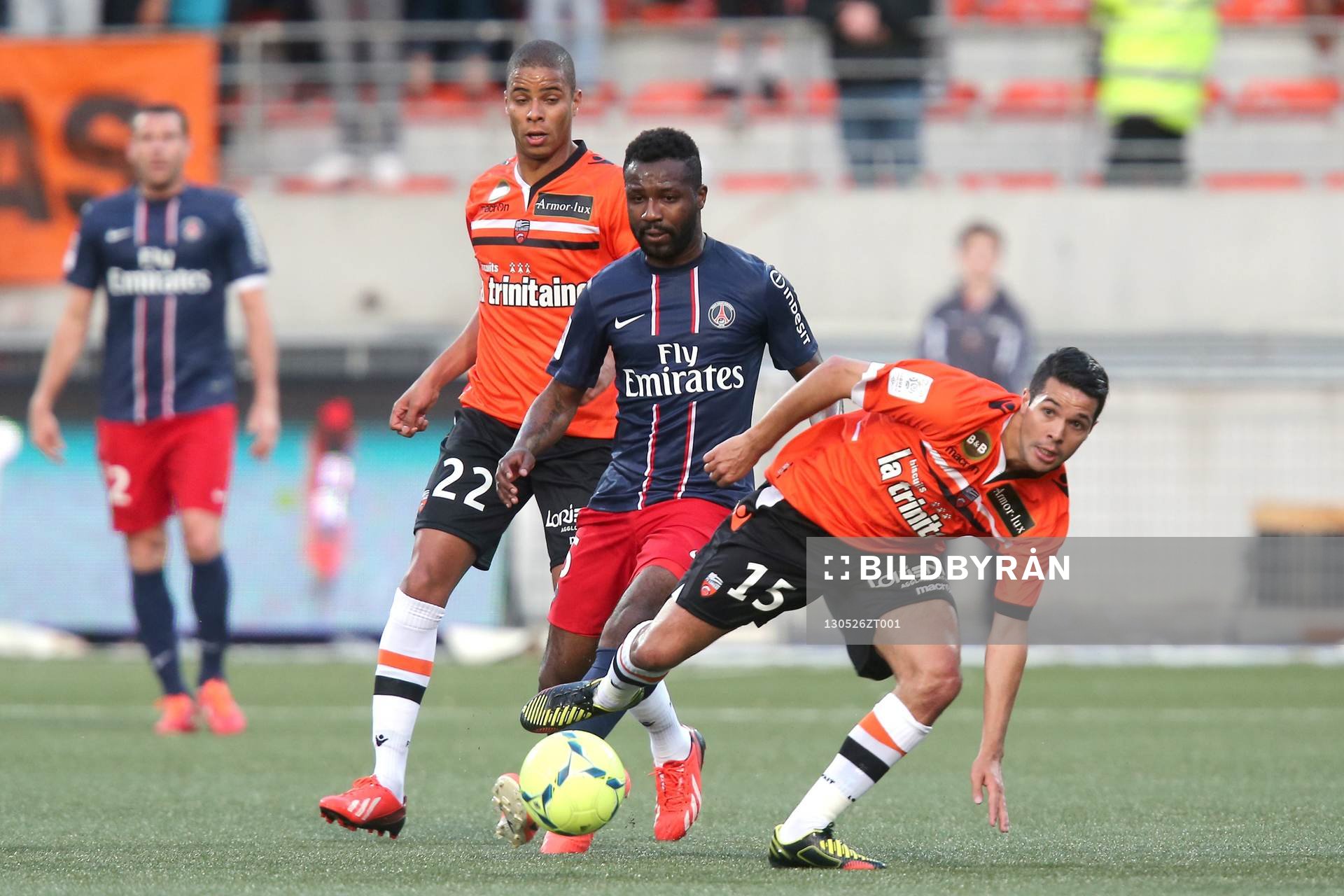  Fotboll, Lorient - Paris Saint Germain: Fabien ROBERT / Siaka TIENE - 26.05.2013 - Lorient / Paris Saint Germain - 38e journee Ligue 1