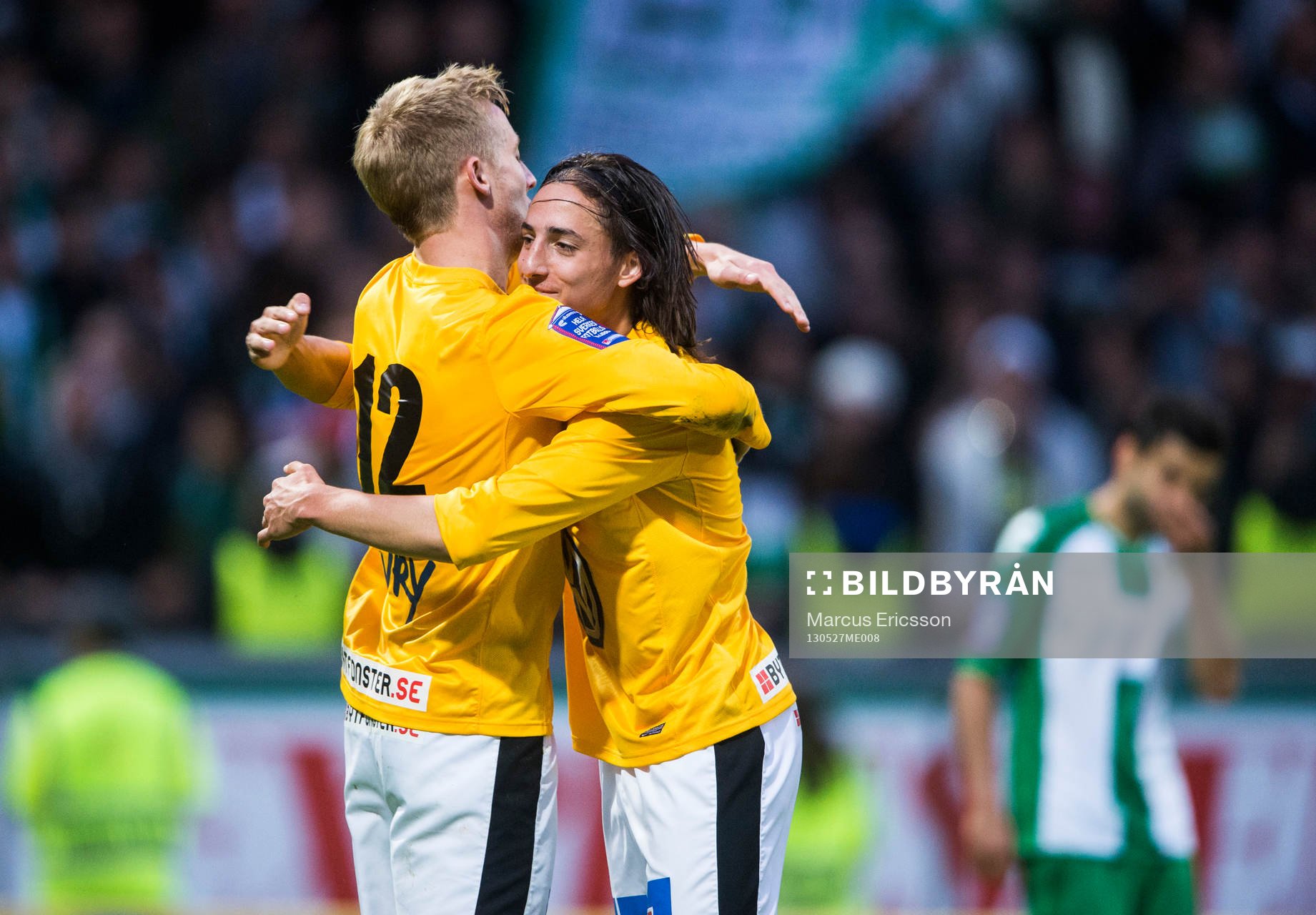 Fotboll, Superettan, Hammarby - Jönköping: Jesper Svensson och Dijan Vukojevic, Jönköping kramas om efter slutsignal