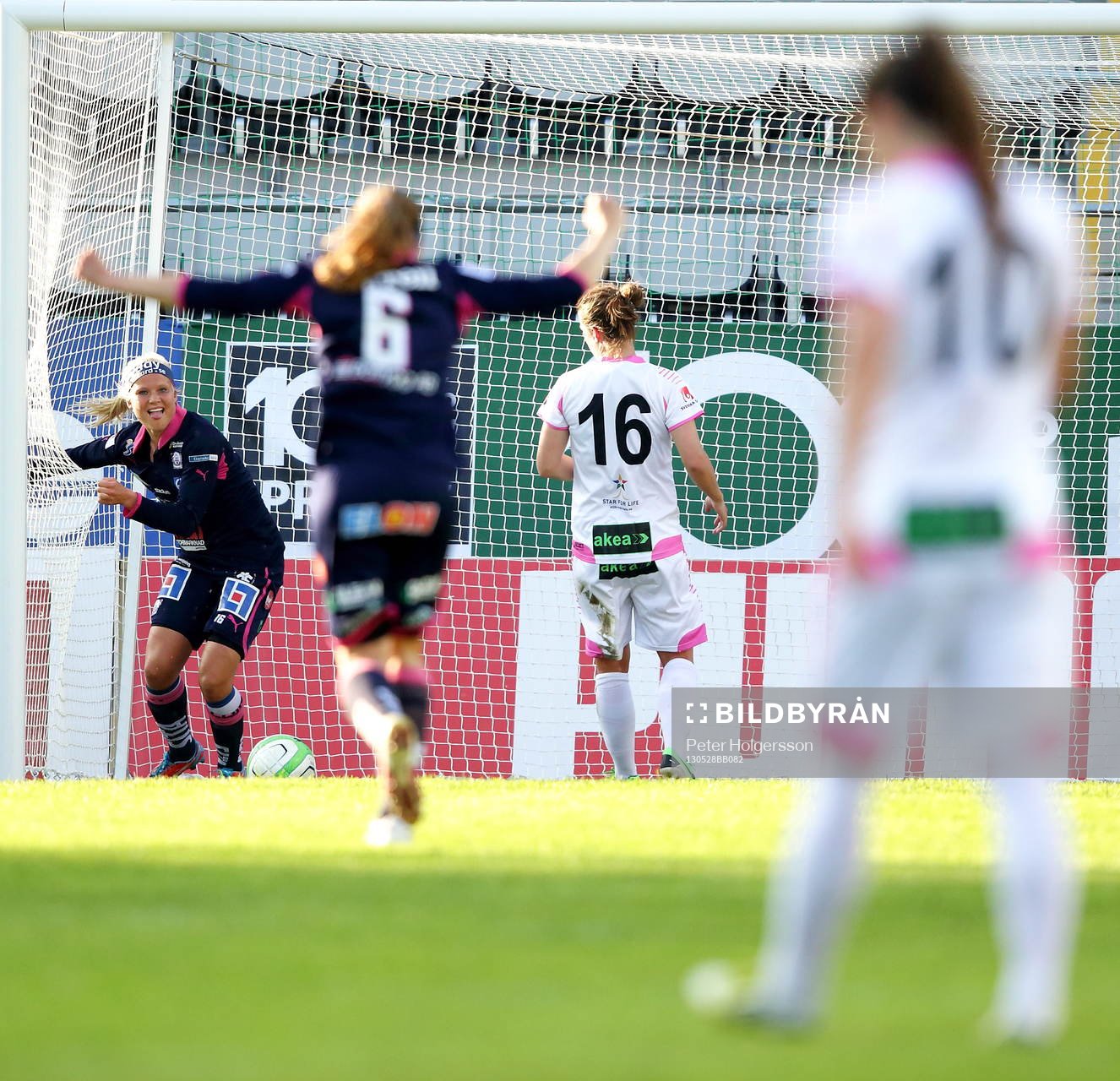Mål 1-0 Linköping Pernille Harder