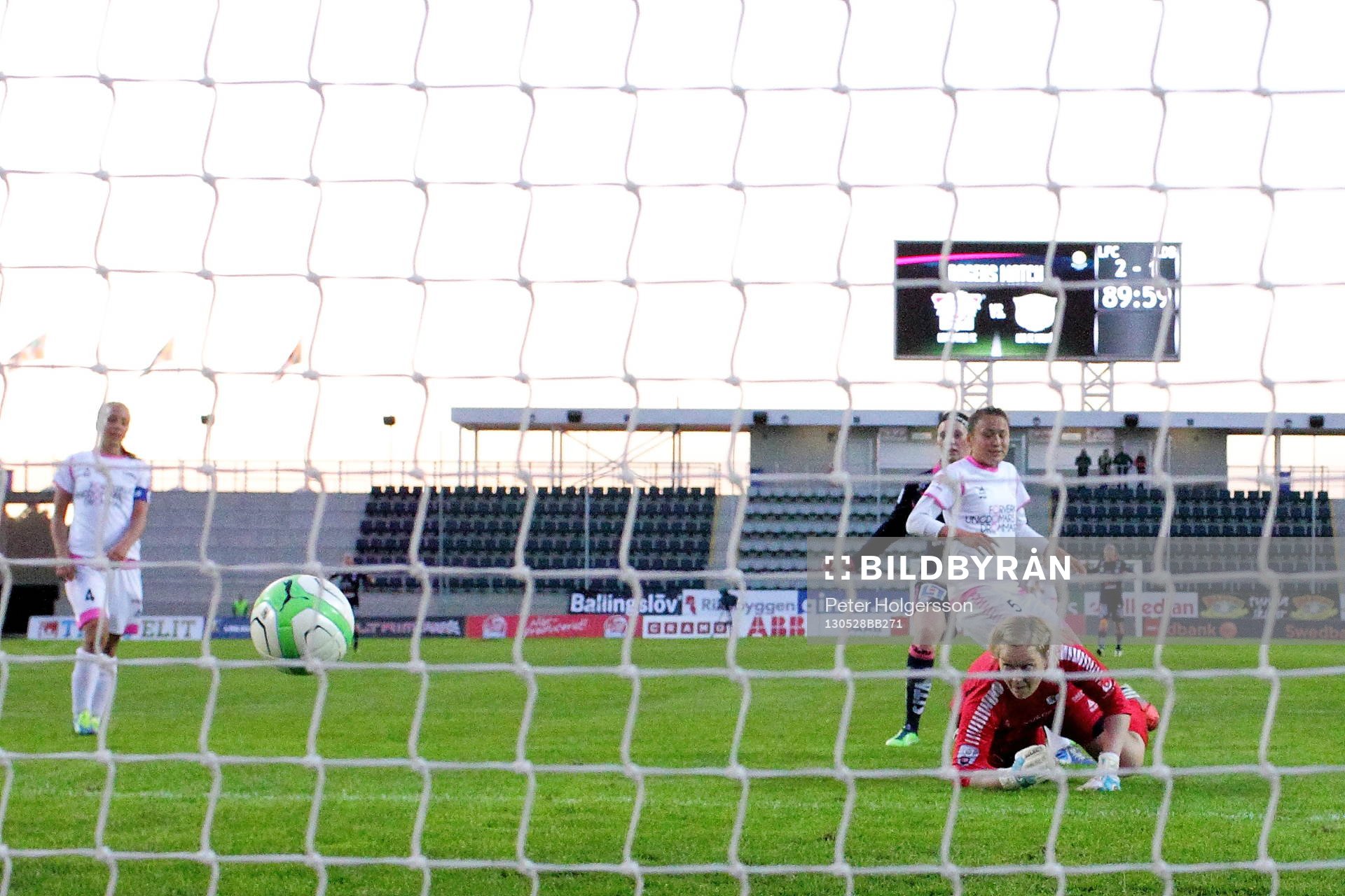 Malmö målvakt Thora Helgadottir släpper in 3-1 av