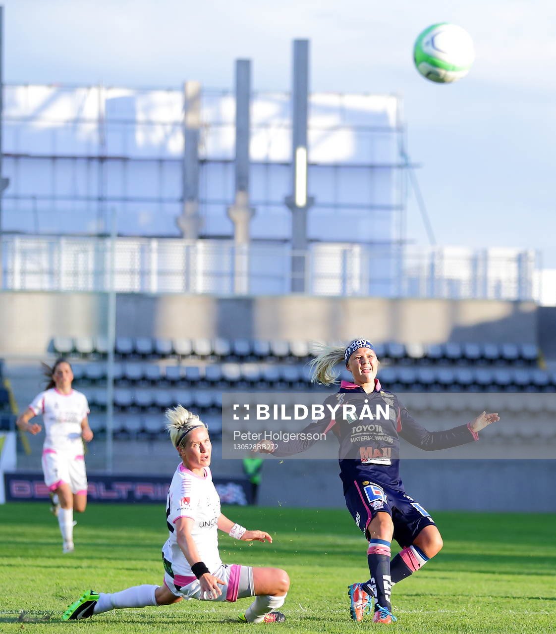 Matchvinnare Linköping Pernille Harder skjuter i ribban -