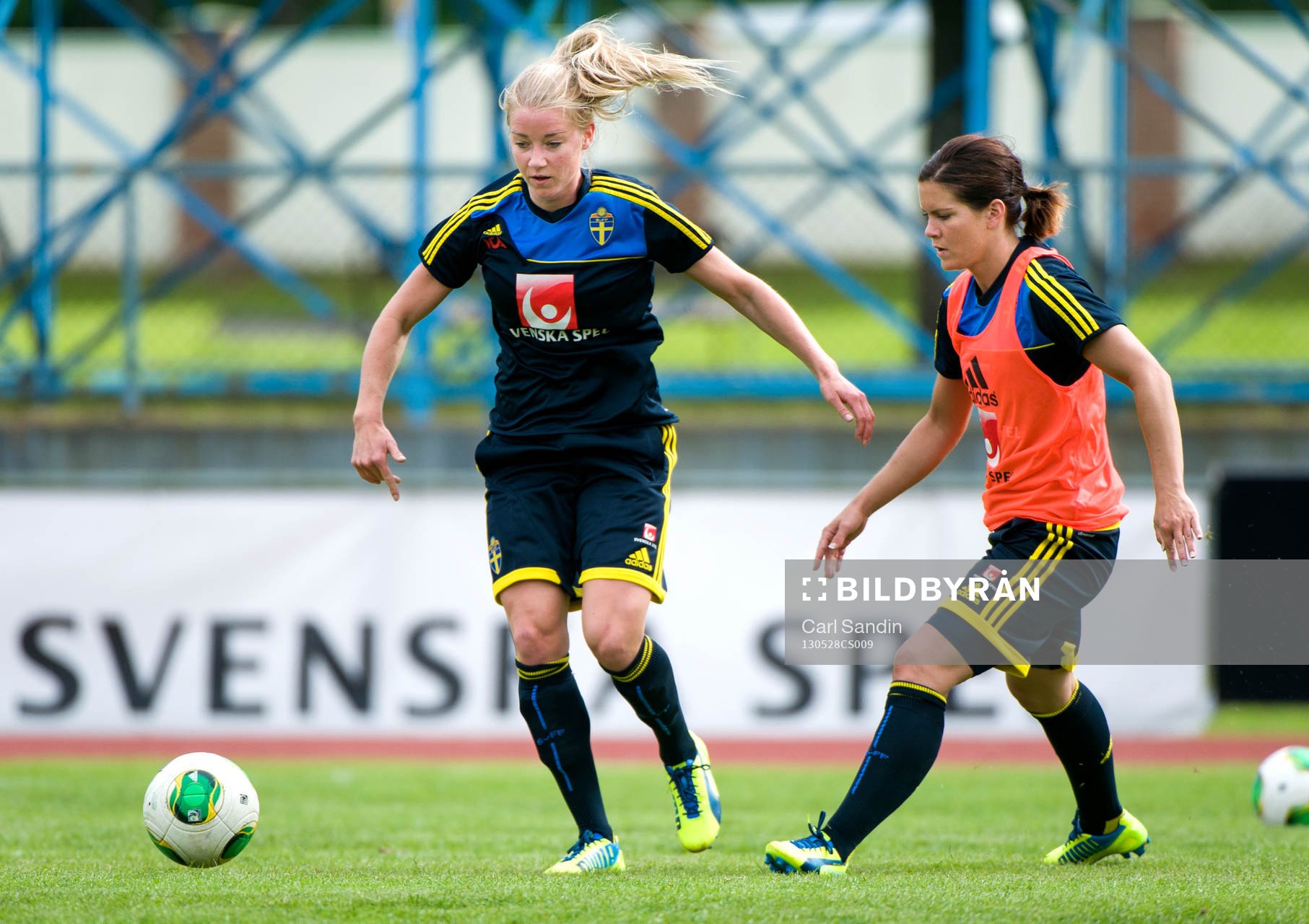 Jenny Hjohlman, och Hanna Folkesson, Sverige