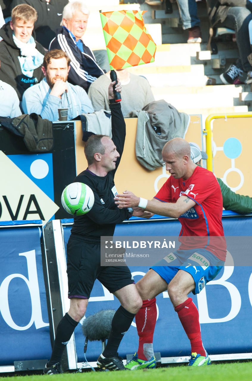 Assisterande domare och Mattias Lindström, helsingborg,