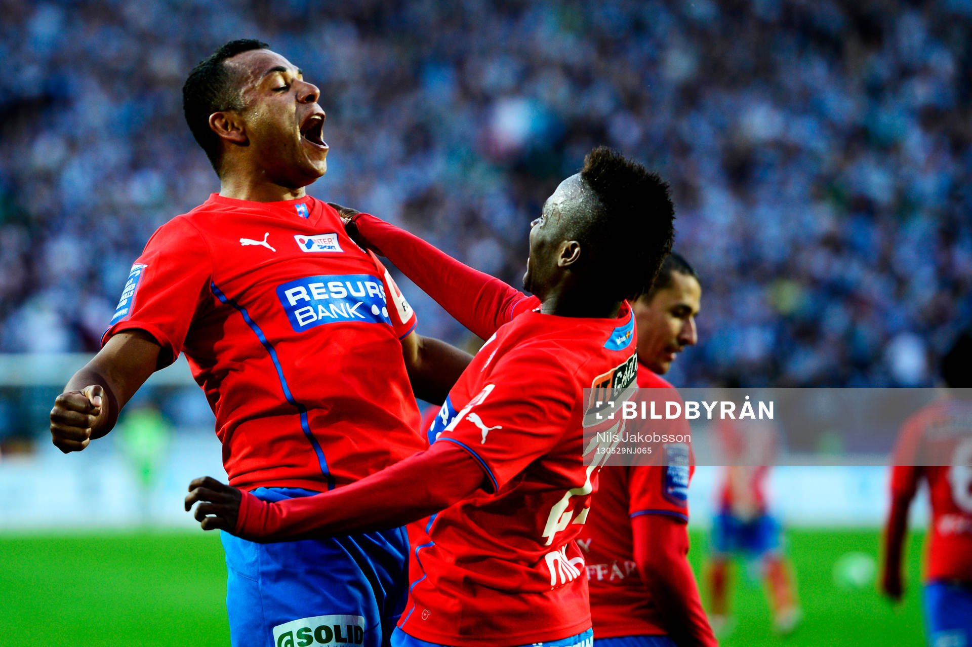 Álvaro Santos, Helsingborg kramas om av David Accam