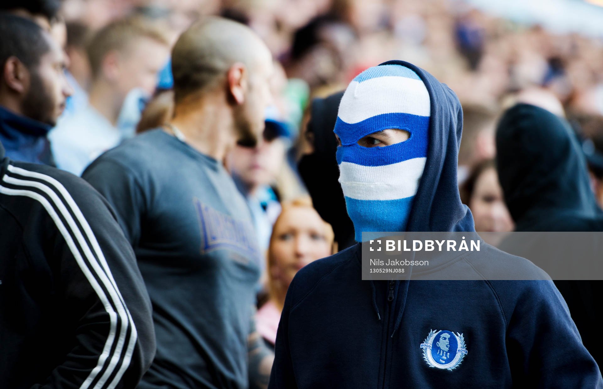 maskerade personer i MFFs klack