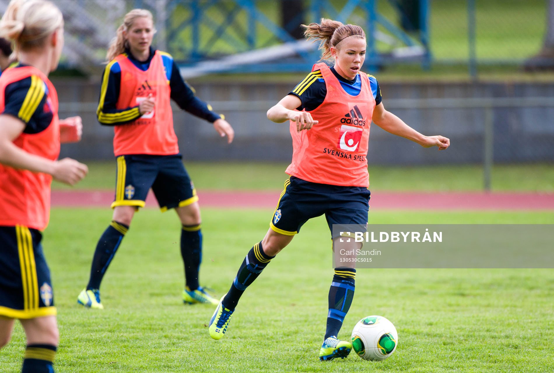 Jessica Samuelsson, Sverige