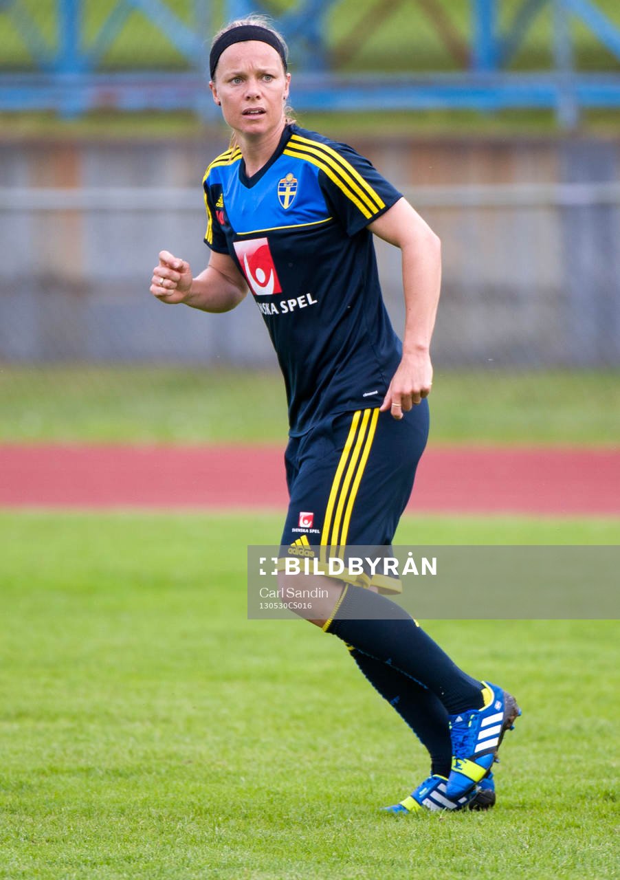 Sara Thunebro, Sverige